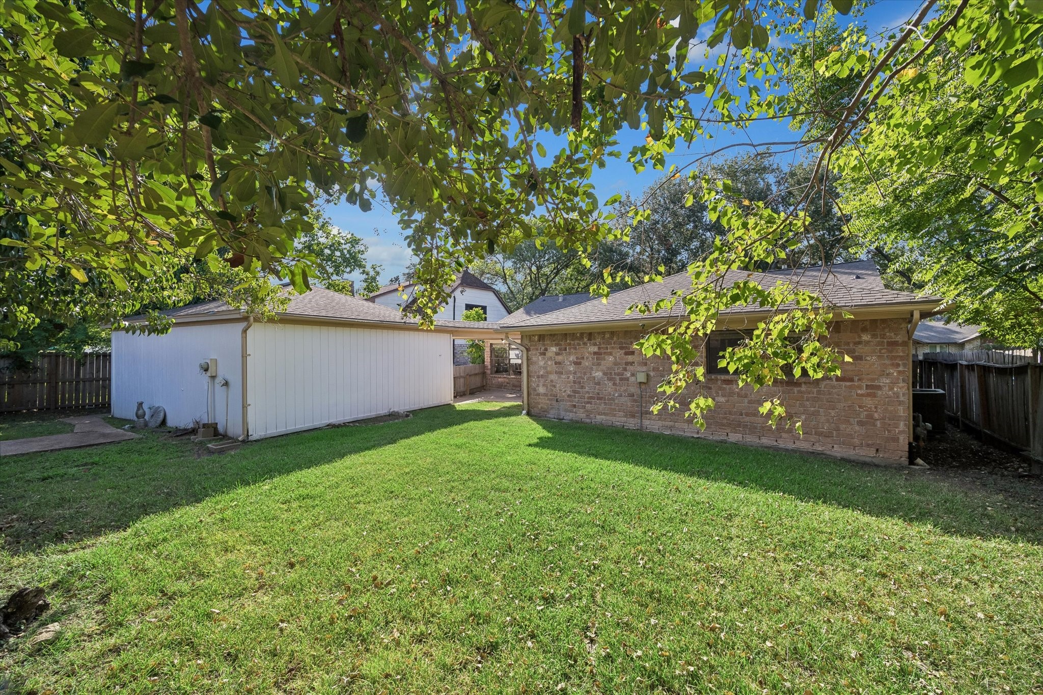 2739 Field Line Drive Property Photo 44