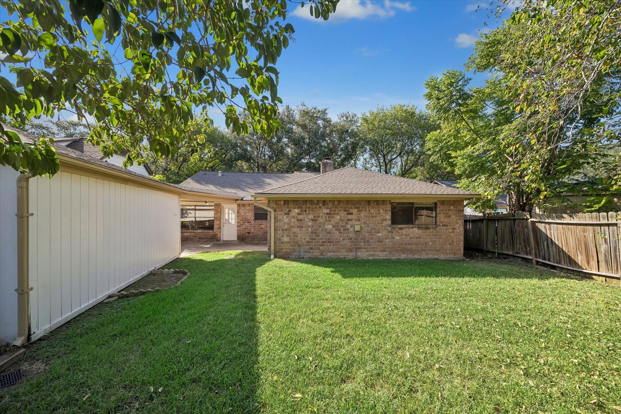 2739 Field Line Drive Property Photo 45