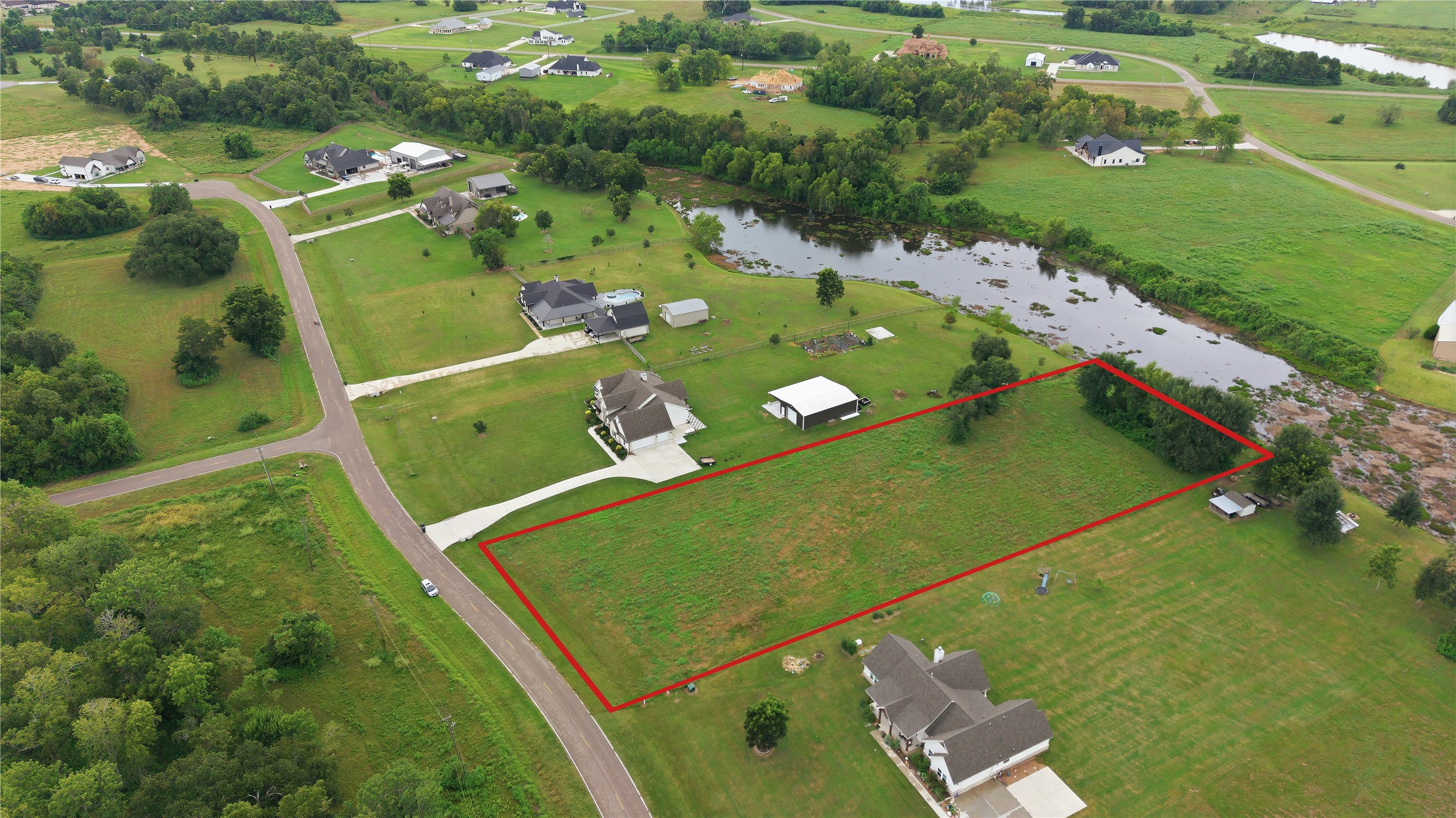 22411 Pittman Drive Property Photo 6