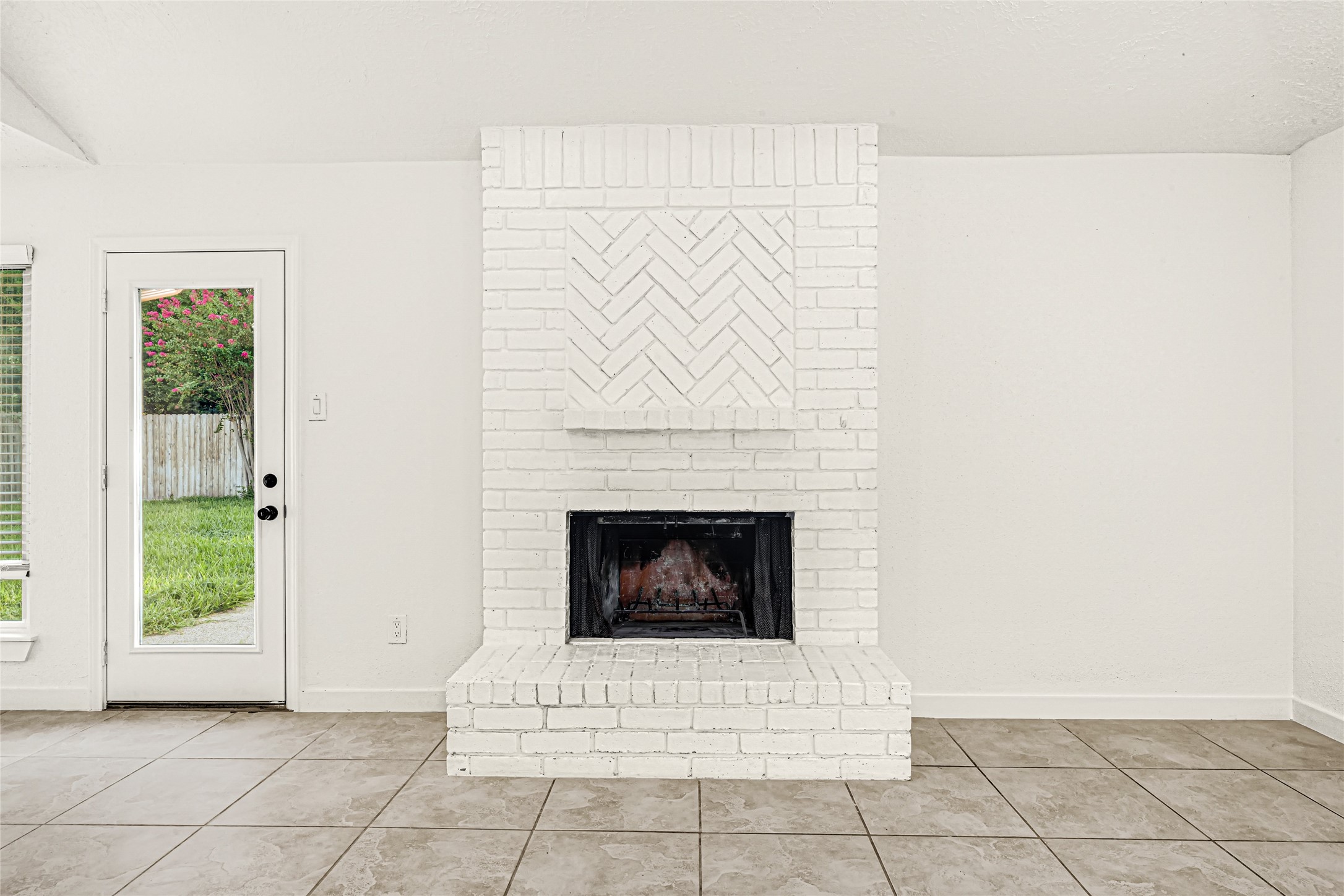 2239 Pilgrims Point Drive Property Photo 12