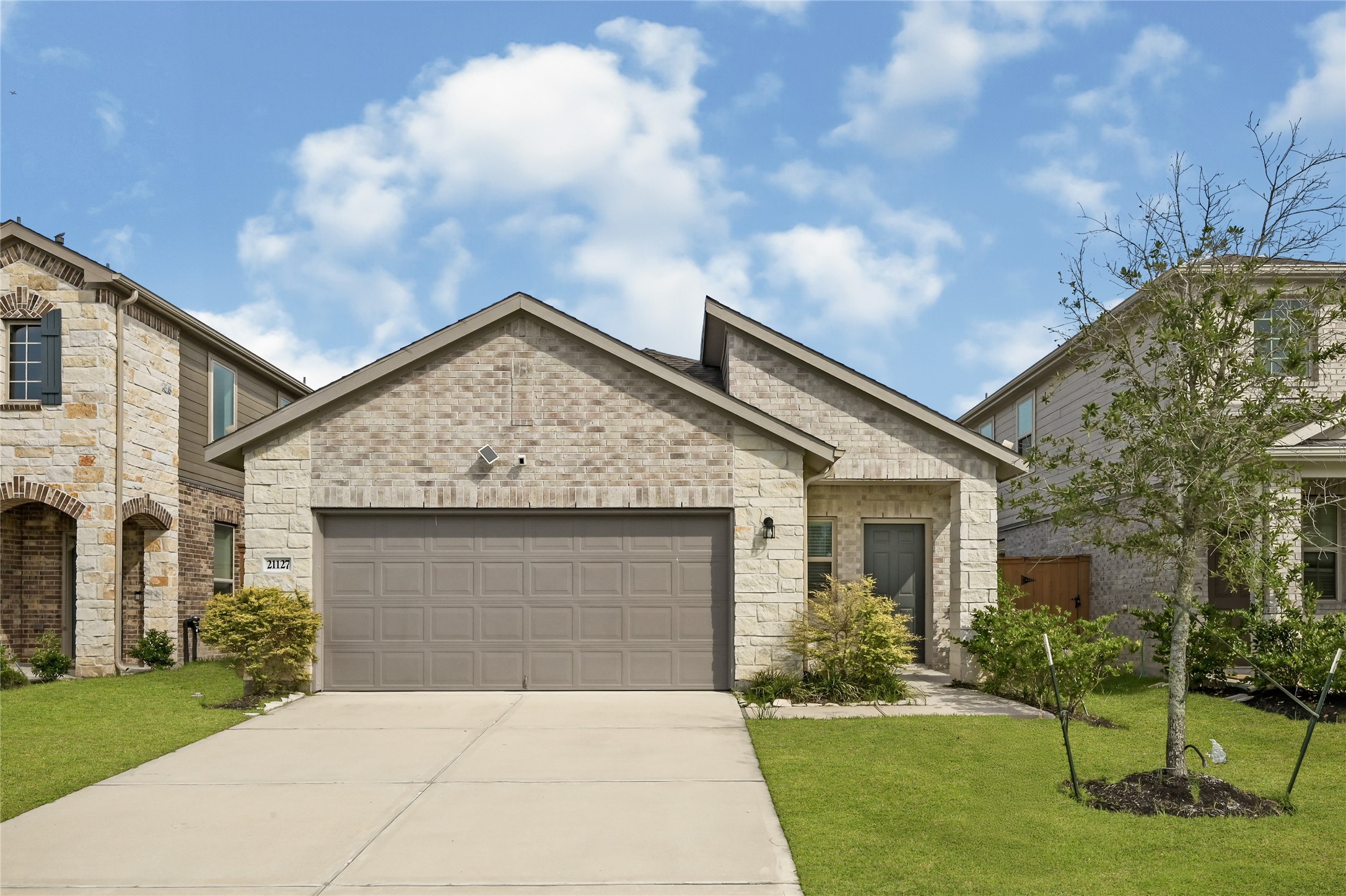 21127 Dolphin Bay Lane Property Photo 1