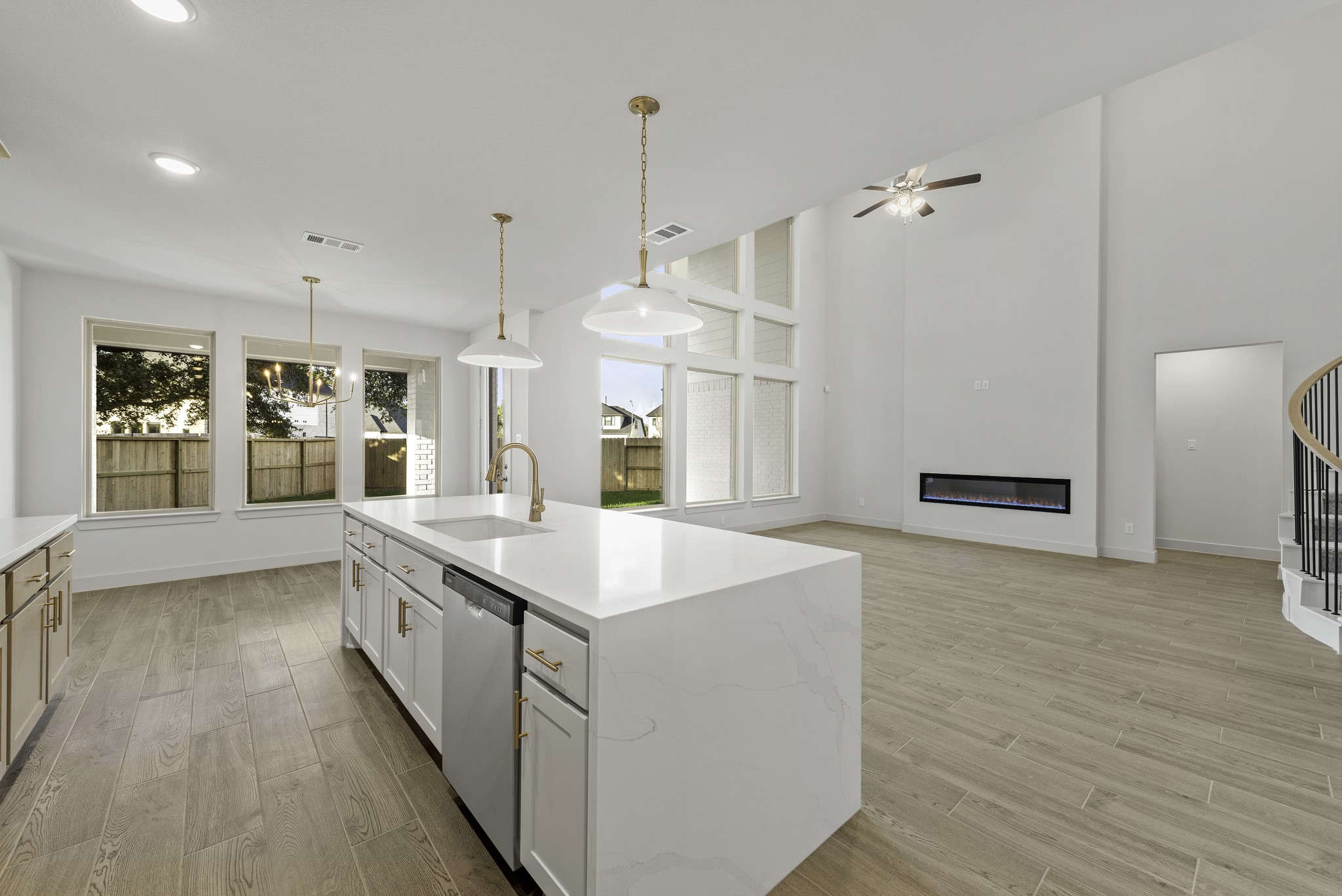 10919 Palmwood Drive Property Photo 11