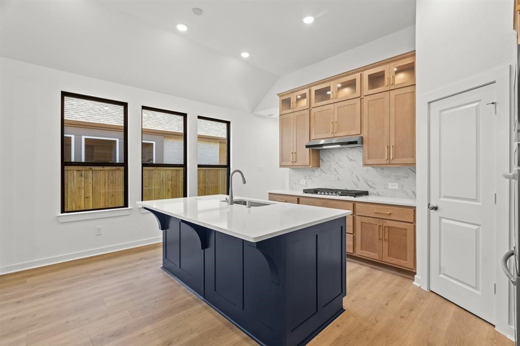 21211 Electric Light Trail Property Photo 3