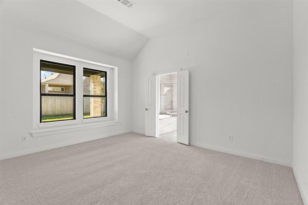 21211 Electric Light Trail Property Photo 7