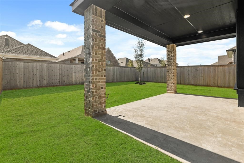 21211 Electric Light Trail Property Photo 17