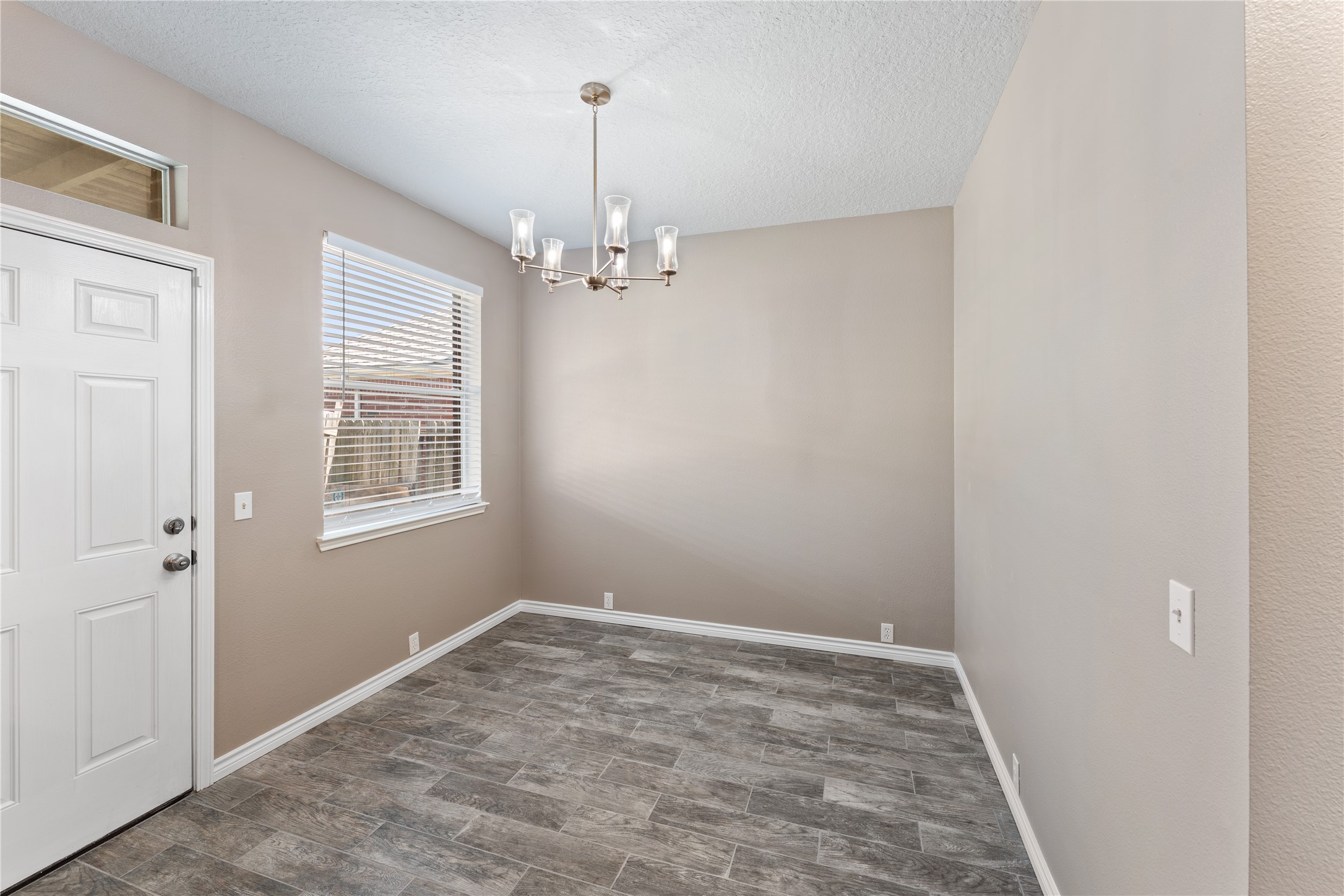 11018 Redhaven Court Property Photo 15