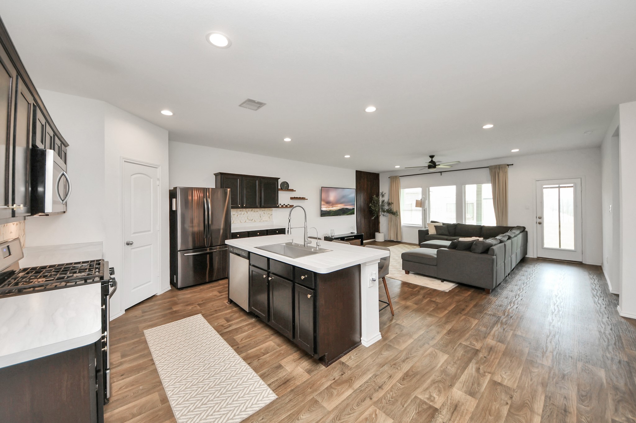 5322 Shady Olive Street Property Photo 15