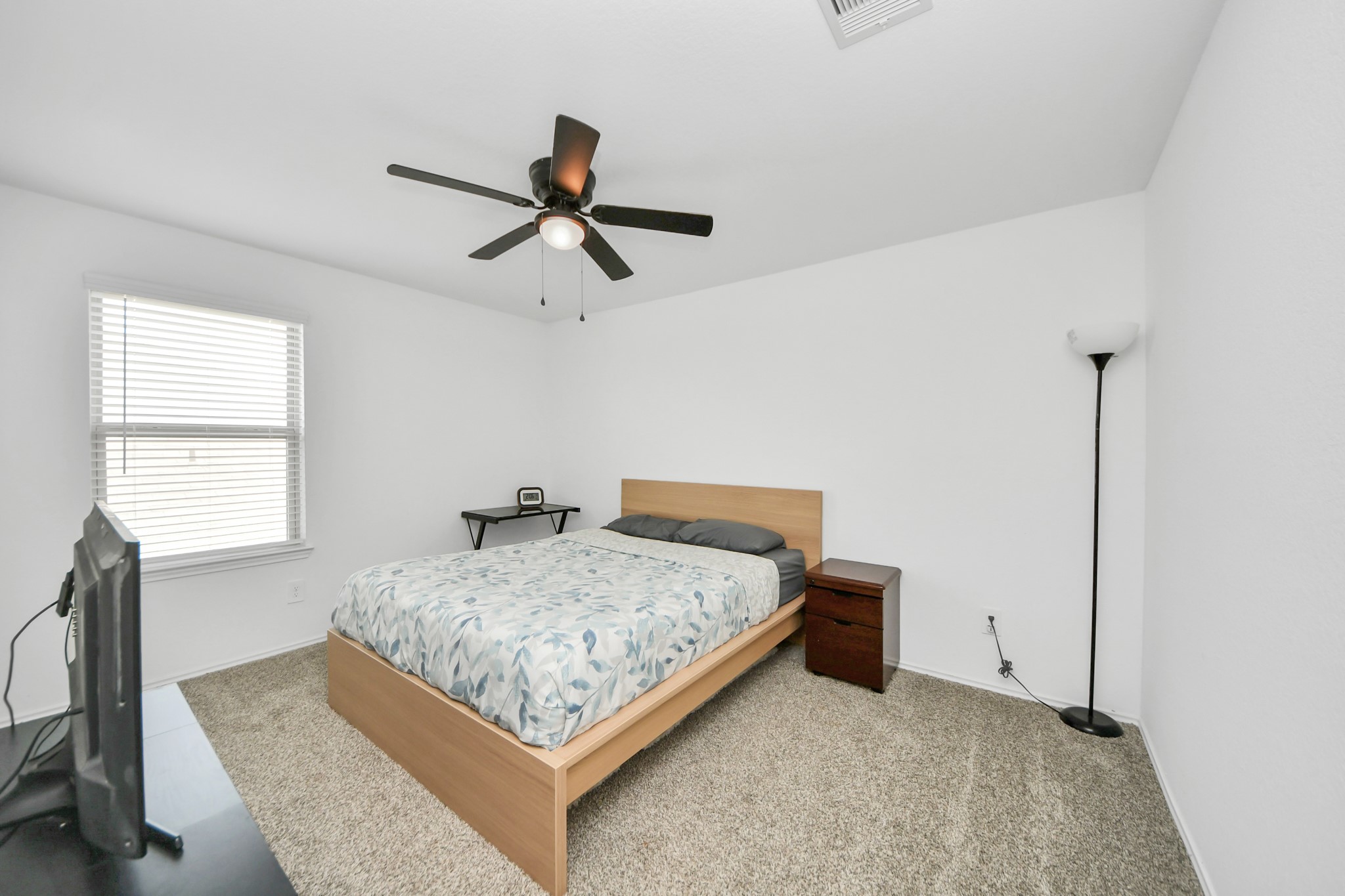 5322 Shady Olive Street Property Photo 22