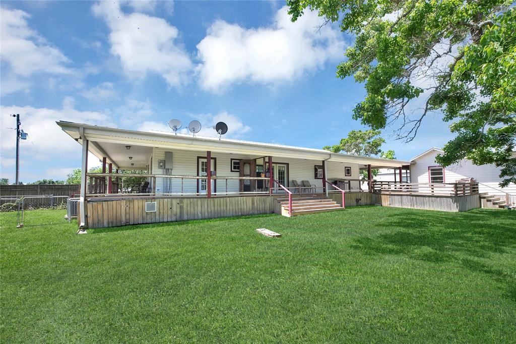 8303 Galler Road Property Photo 2