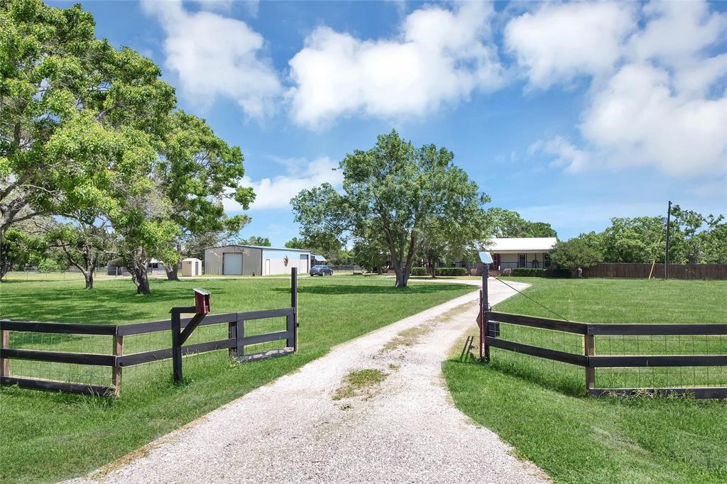 8303 Galler Road Property Photo 3