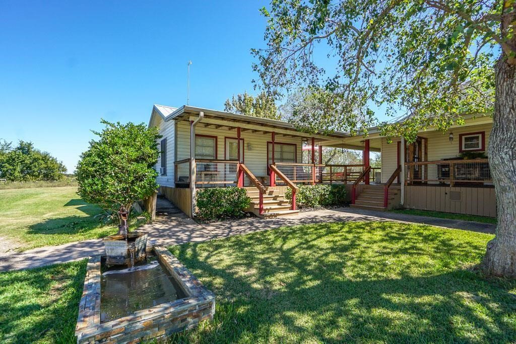 8303 Galler Road Property Photo 4