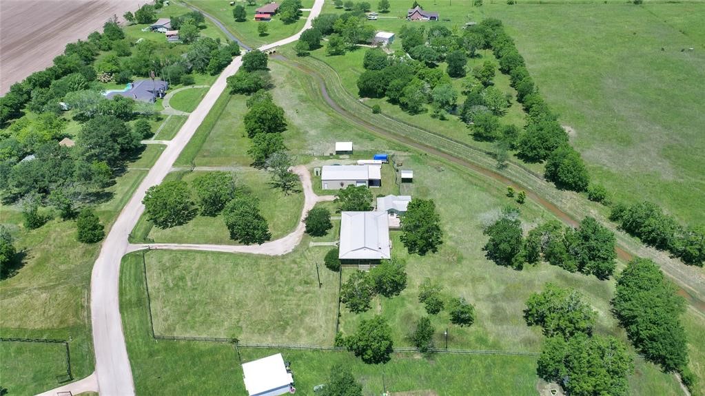 8303 Galler Road Property Photo 6
