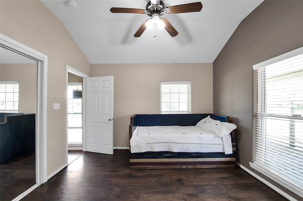 8303 Galler Road Property Photo 18