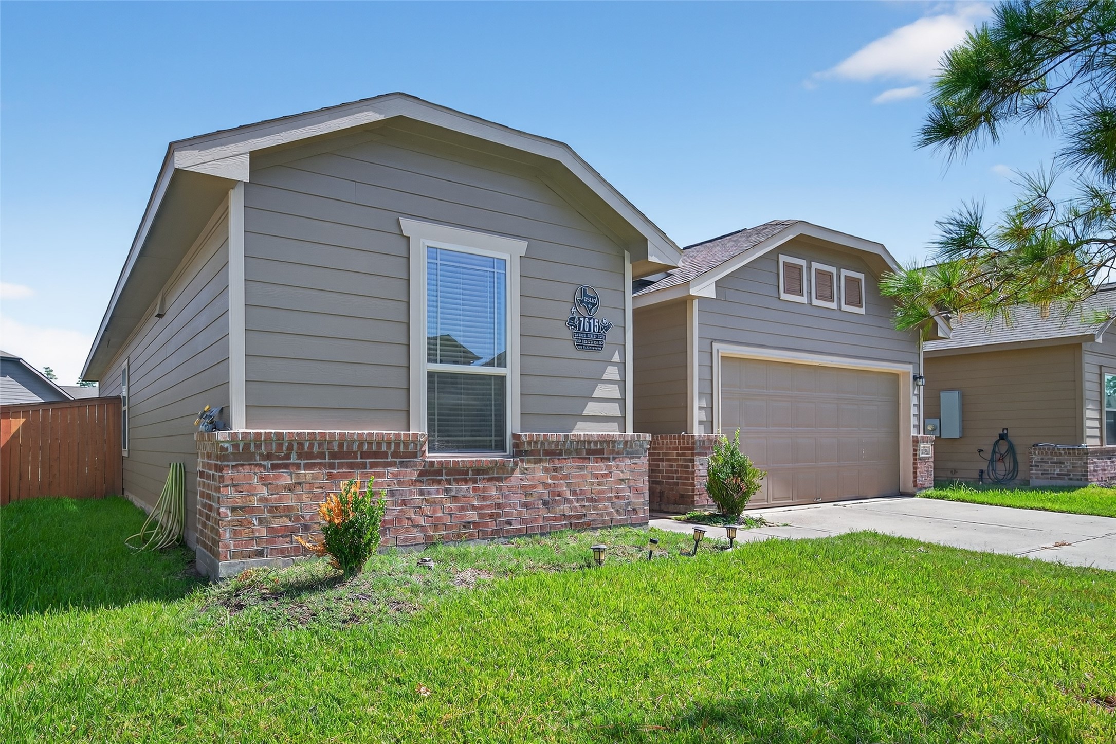 7615 Nevaeh Crest Path Property Photo 4
