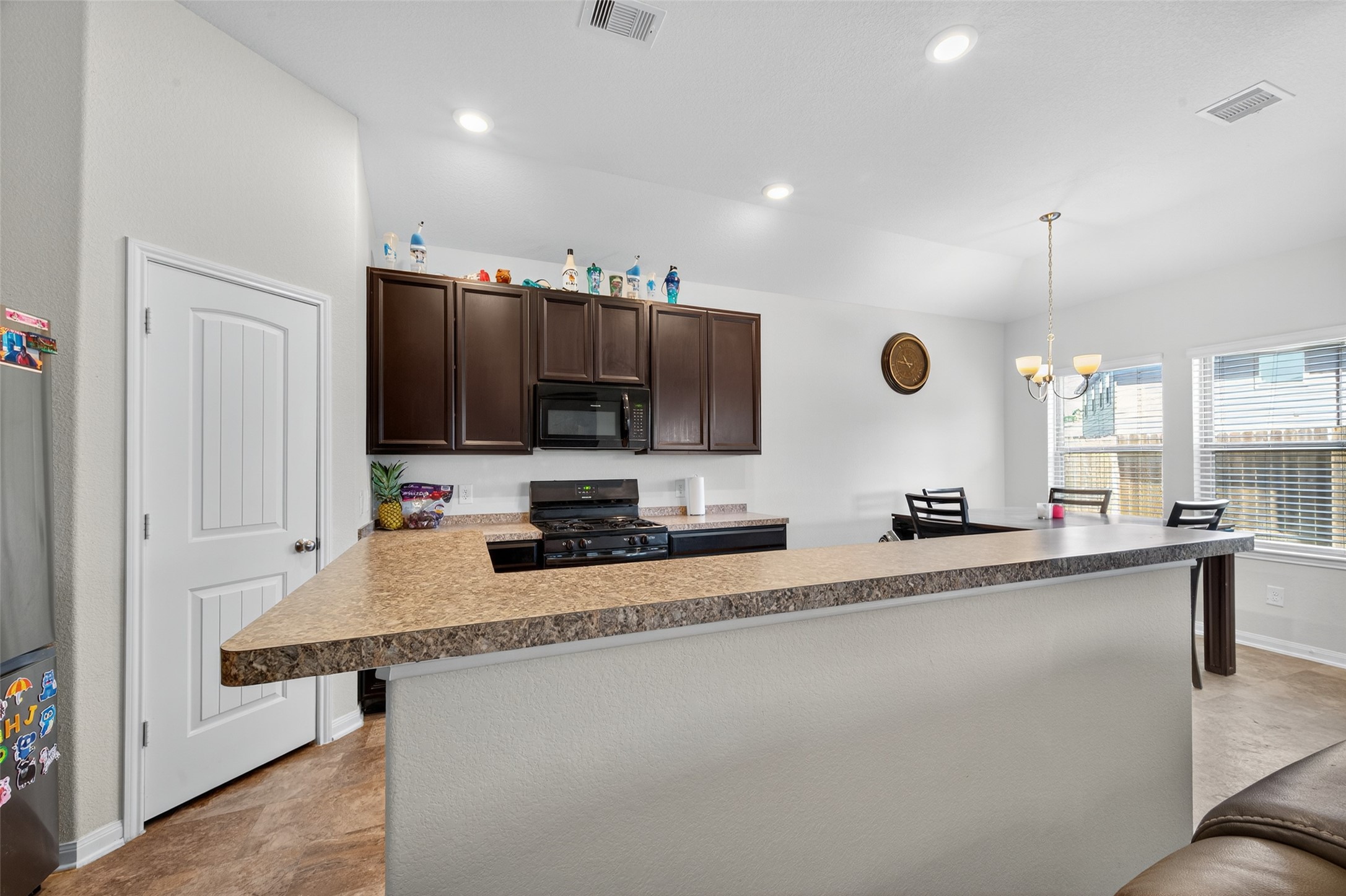 7615 Nevaeh Crest Path Property Photo 14
