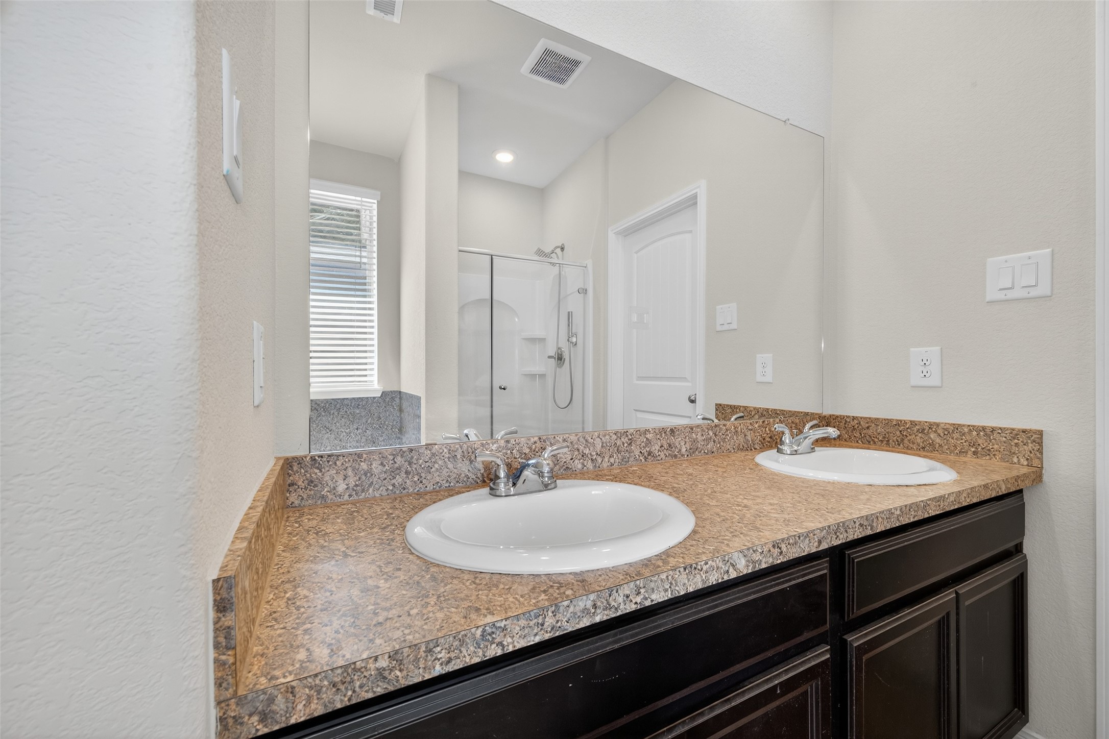 7615 Nevaeh Crest Path Property Photo 30