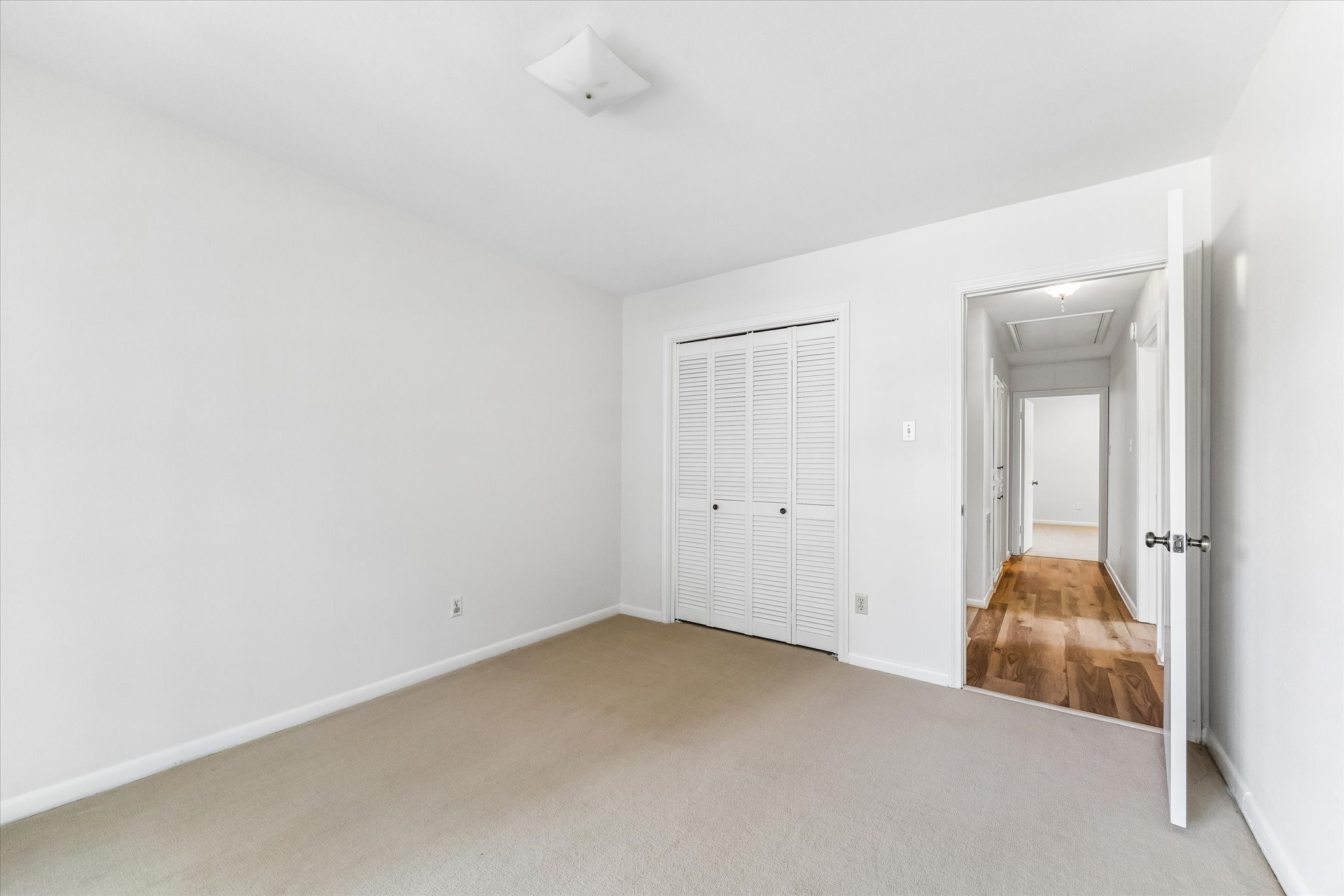 9402 Brig O Doon Circle Property Photo 7