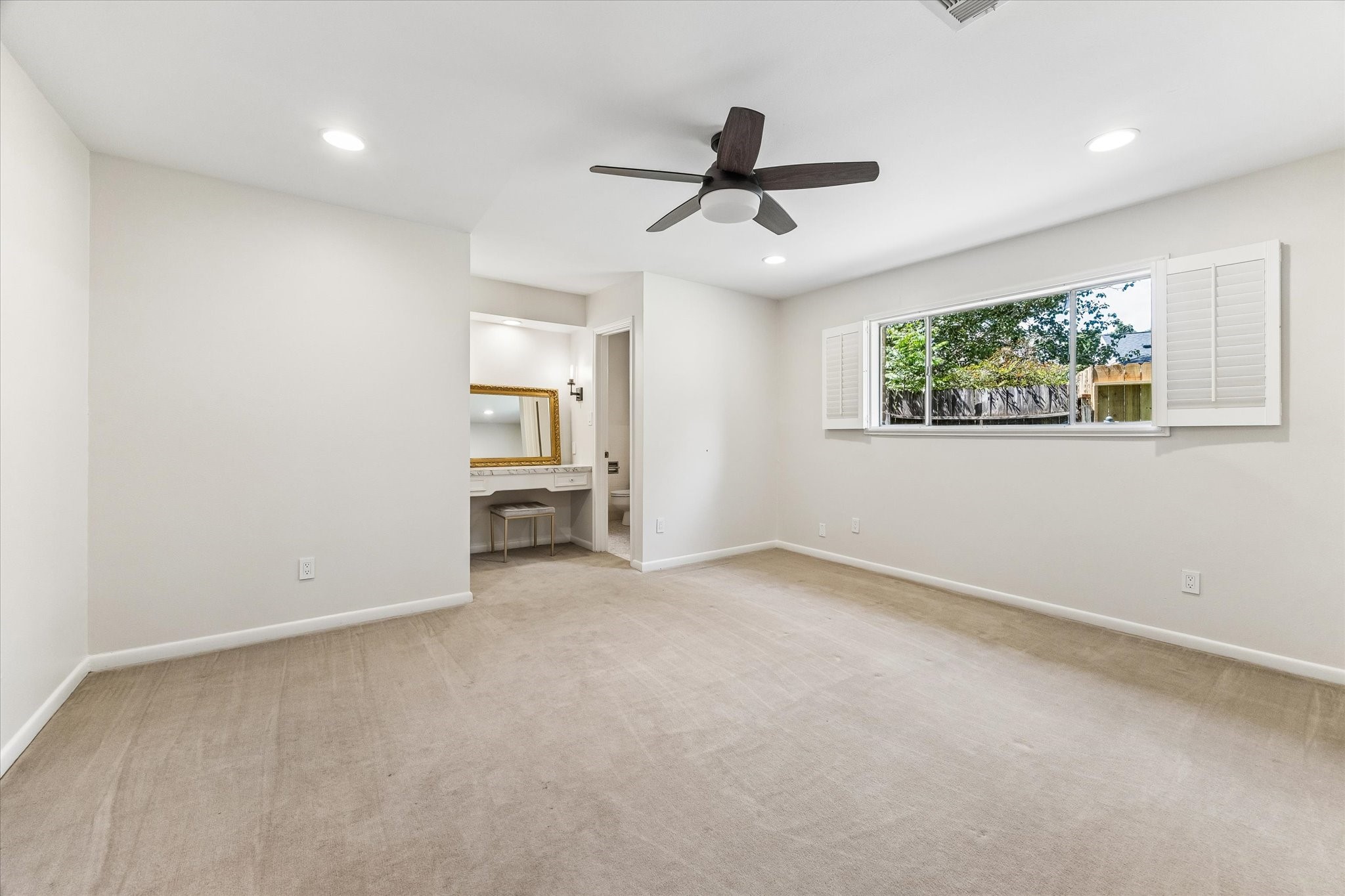 9402 Brig O Doon Circle Property Photo 10