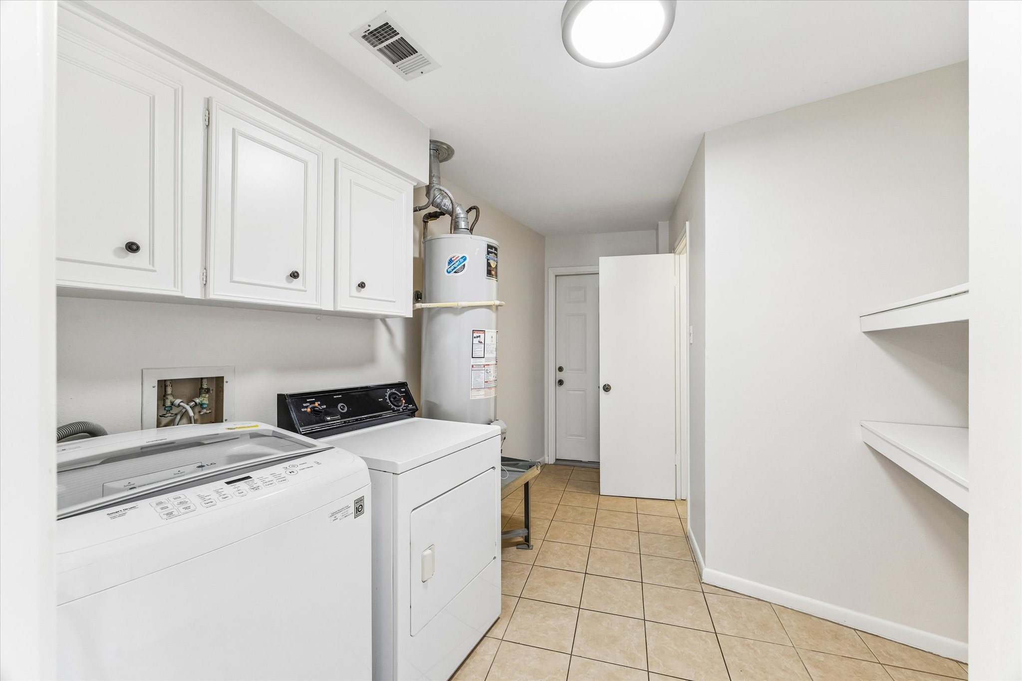 9402 Brig O Doon Circle Property Photo 28