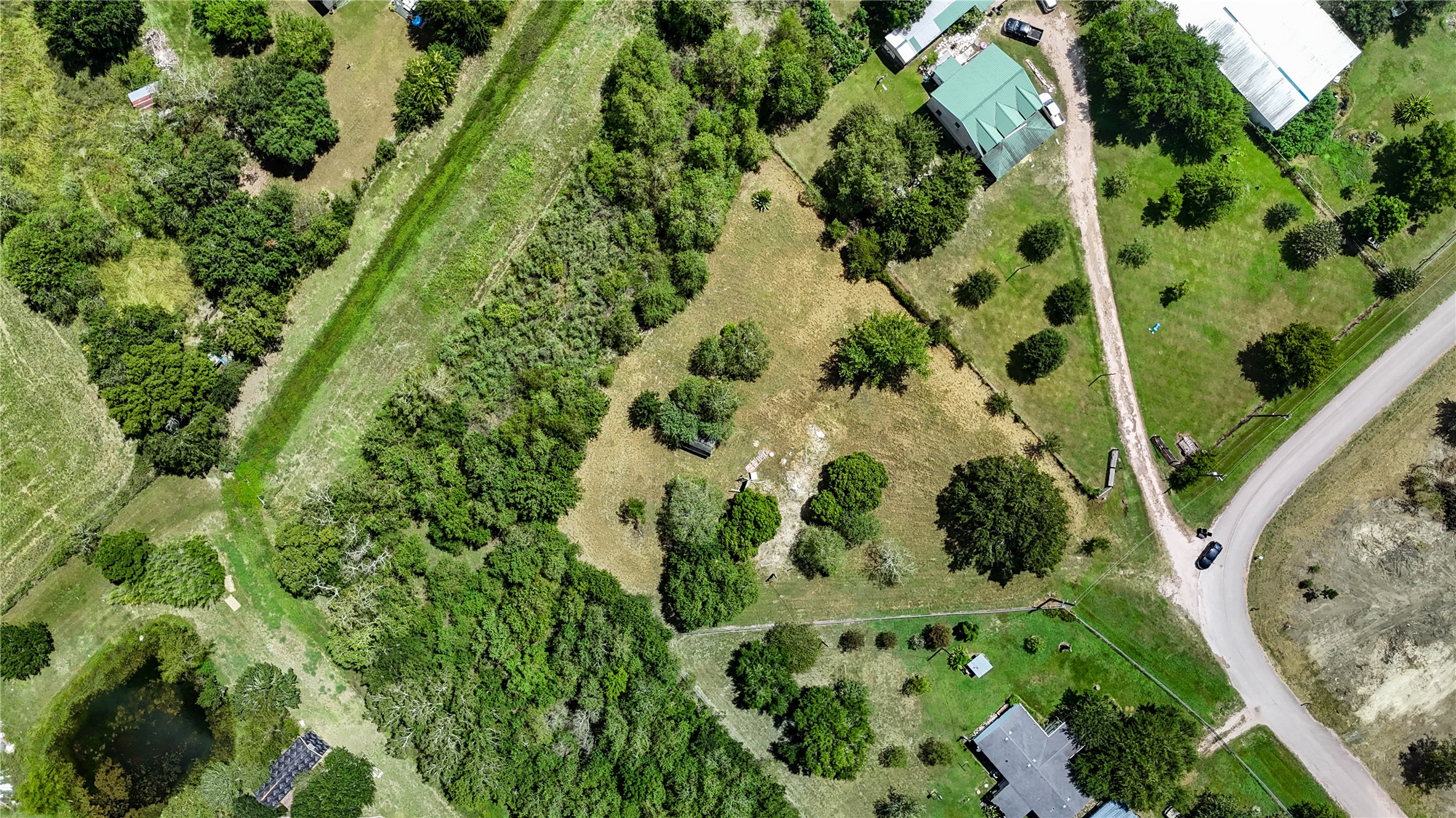 8037 Pesek Lane Property Photo 4