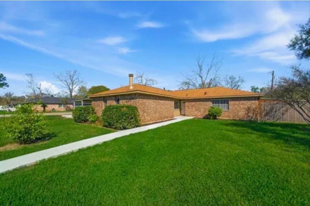 4803 28th Street E Property Photo 15