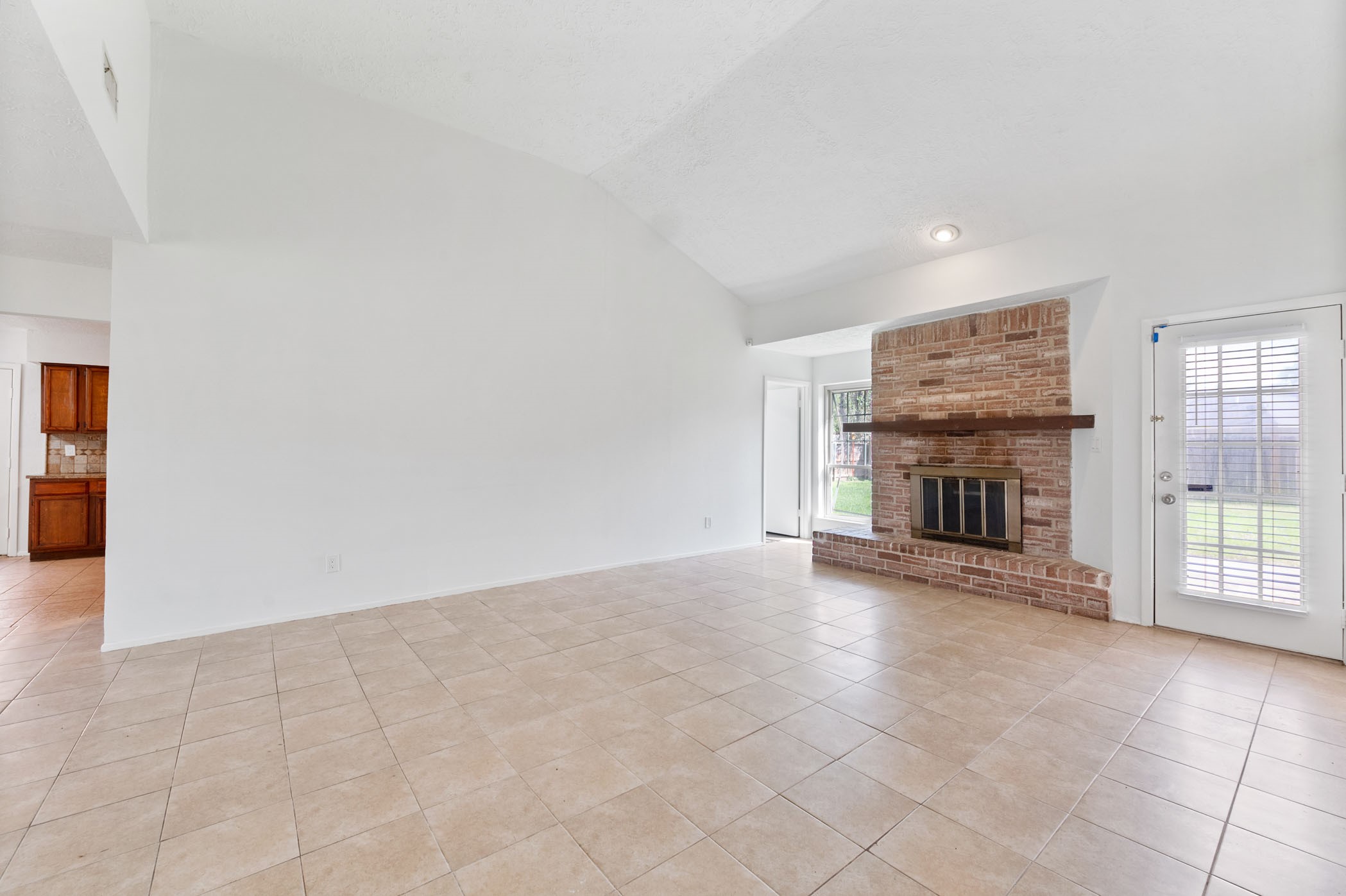 1435 Lazy Spring Drive Property Photo 4