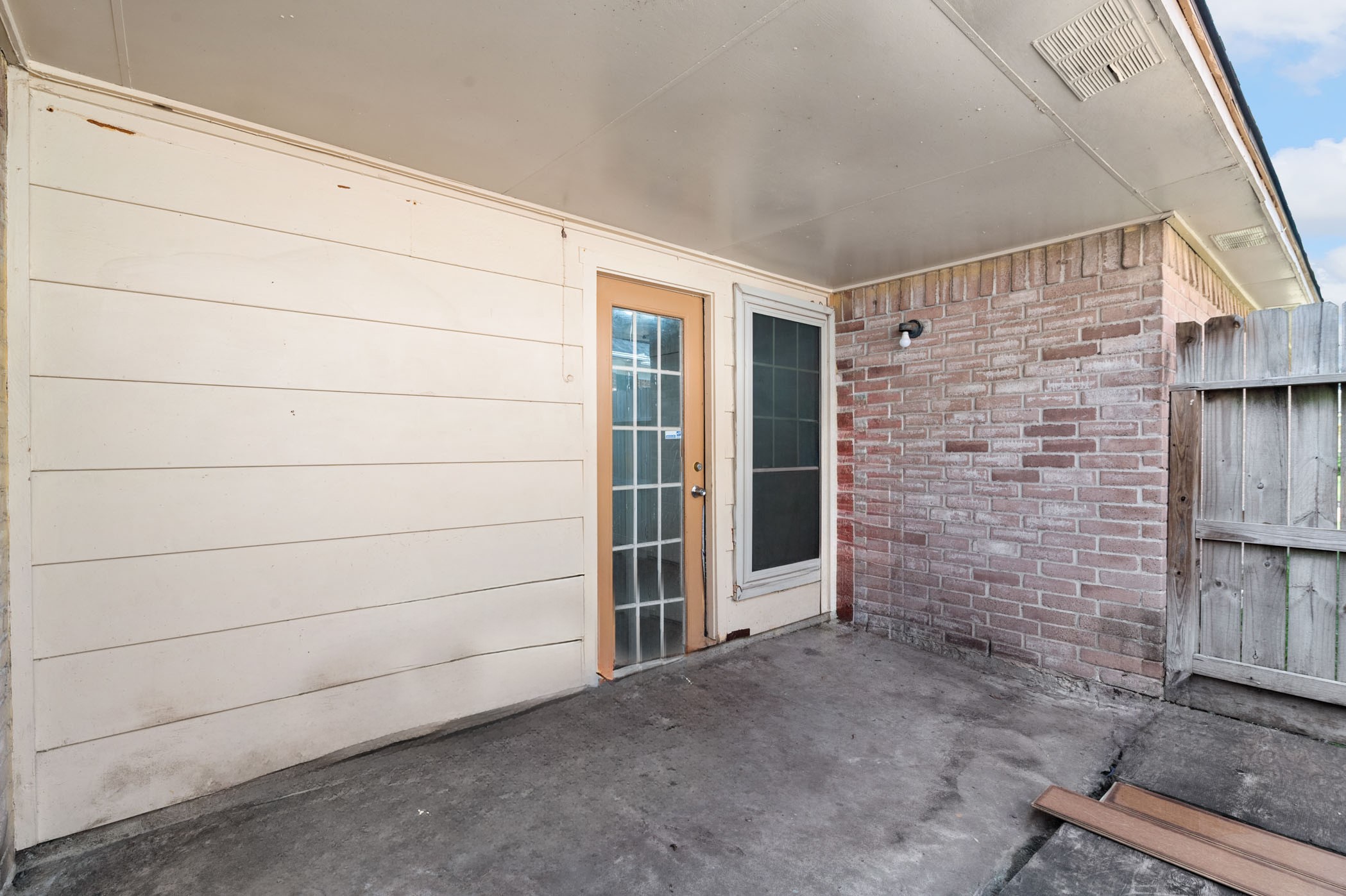 1435 Lazy Spring Drive Property Photo 9