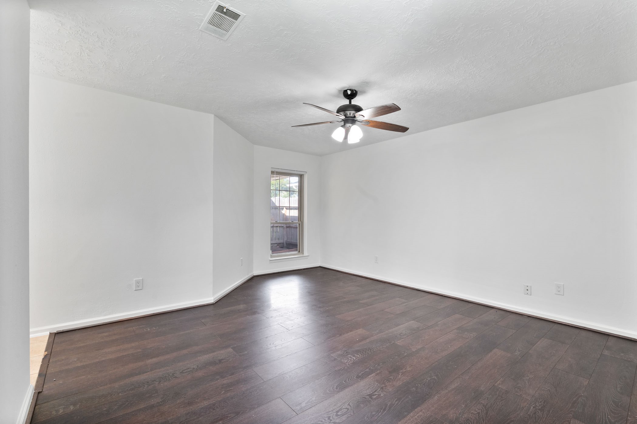 1435 Lazy Spring Drive Property Photo 10