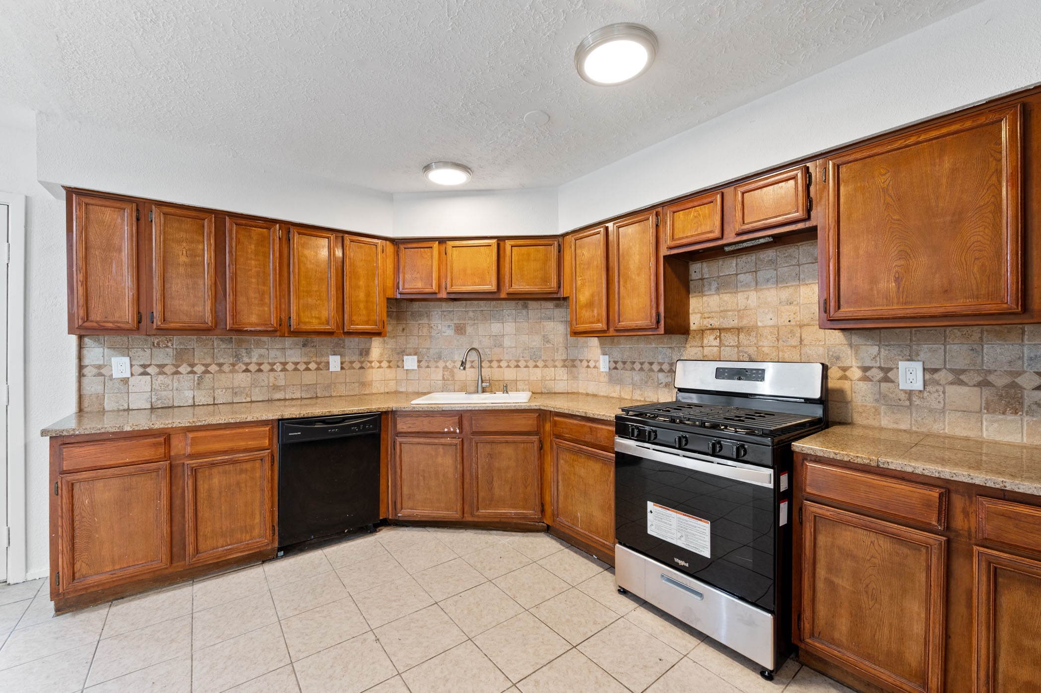 1435 Lazy Spring Drive Property Photo 18