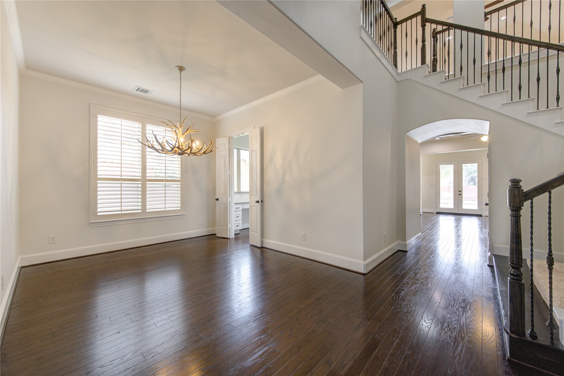 5211 Jackson Park Lane Property Photo 15
