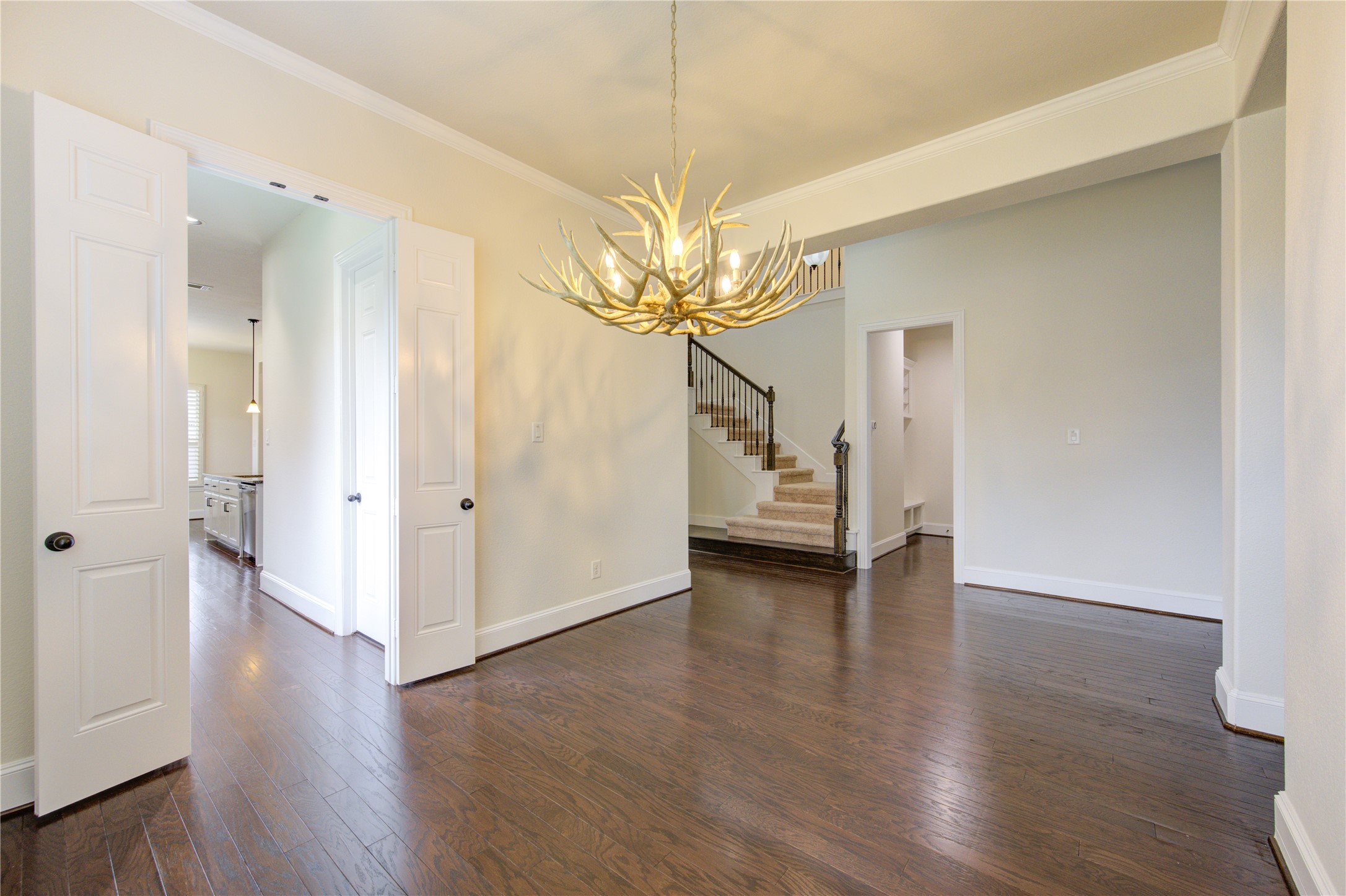 5211 Jackson Park Lane Property Photo 16
