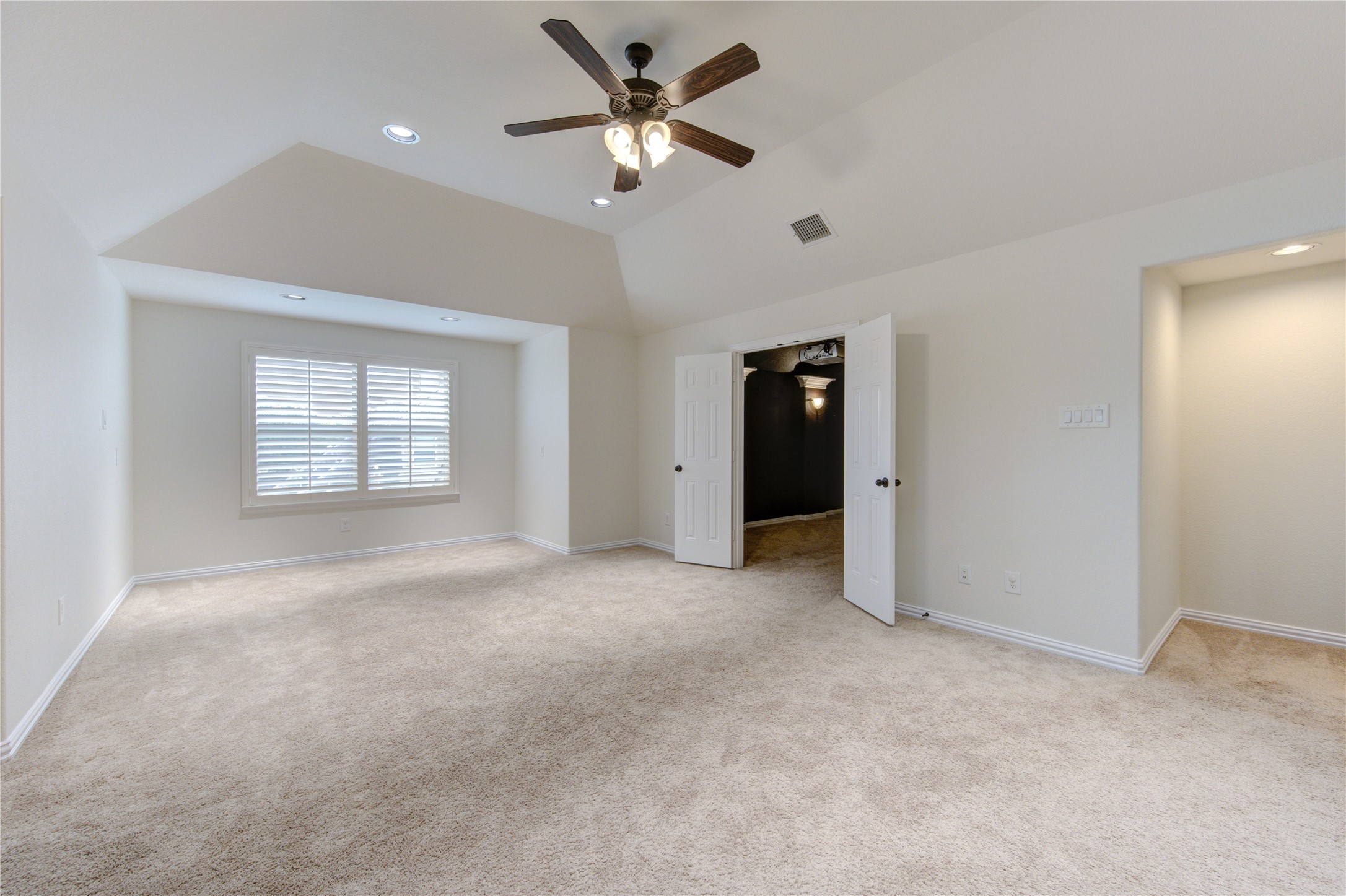 5211 Jackson Park Lane Property Photo 44