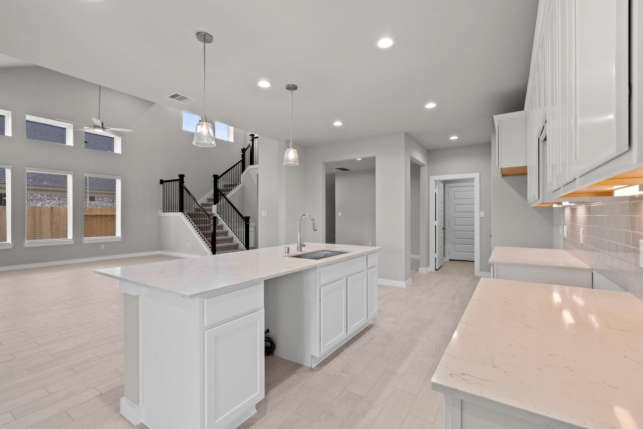 3016 Everwood Trail Property Photo 8