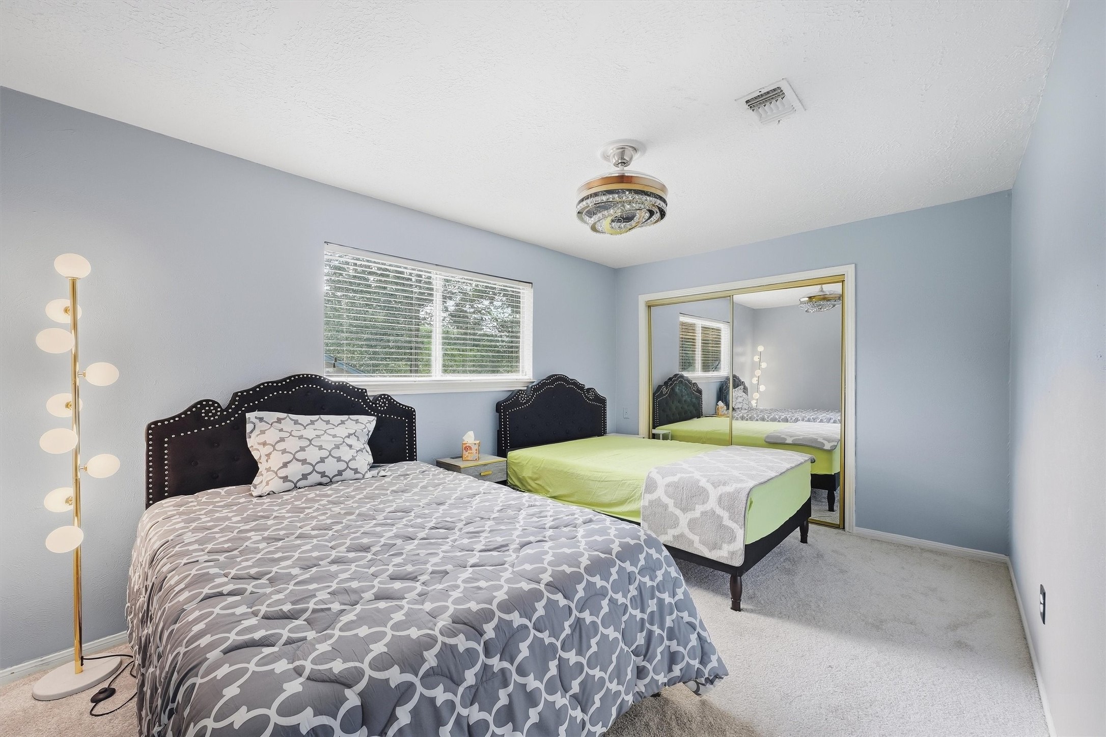 2010 River Village Drive Property Photo 14
