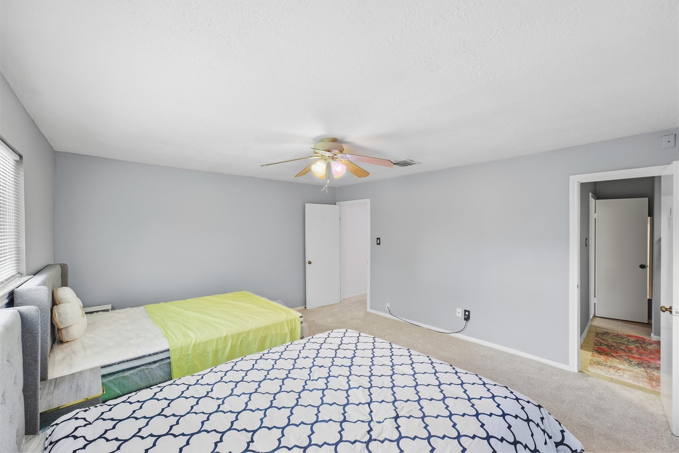 2010 River Village Drive Property Photo 17