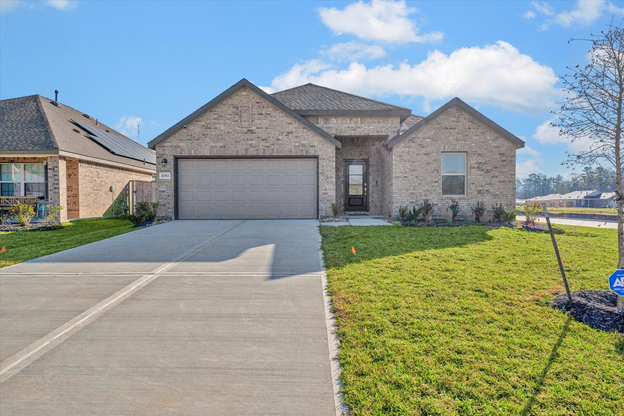 16911 Pin Cherry Leaf Drive Property Photo 1