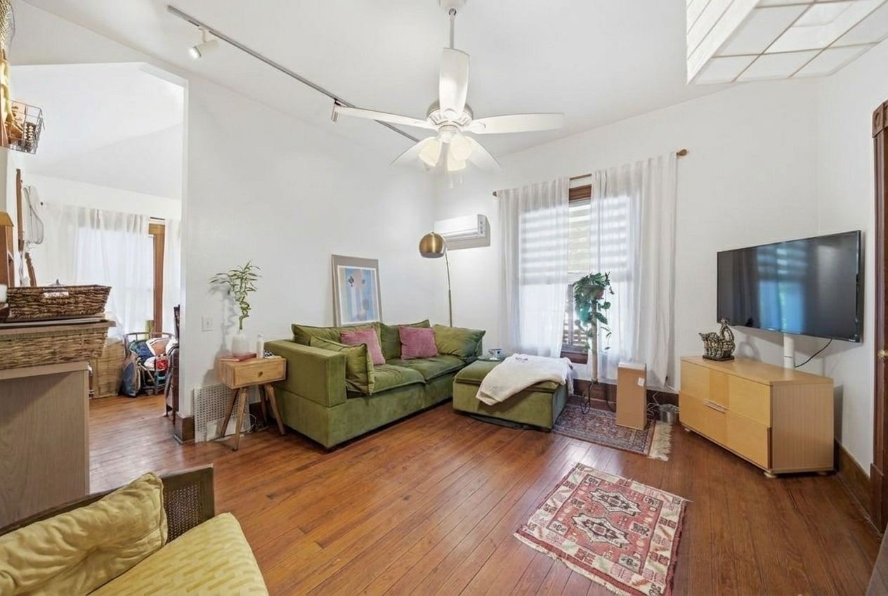 840 Cortlandt Street 8 Property Photo 10
