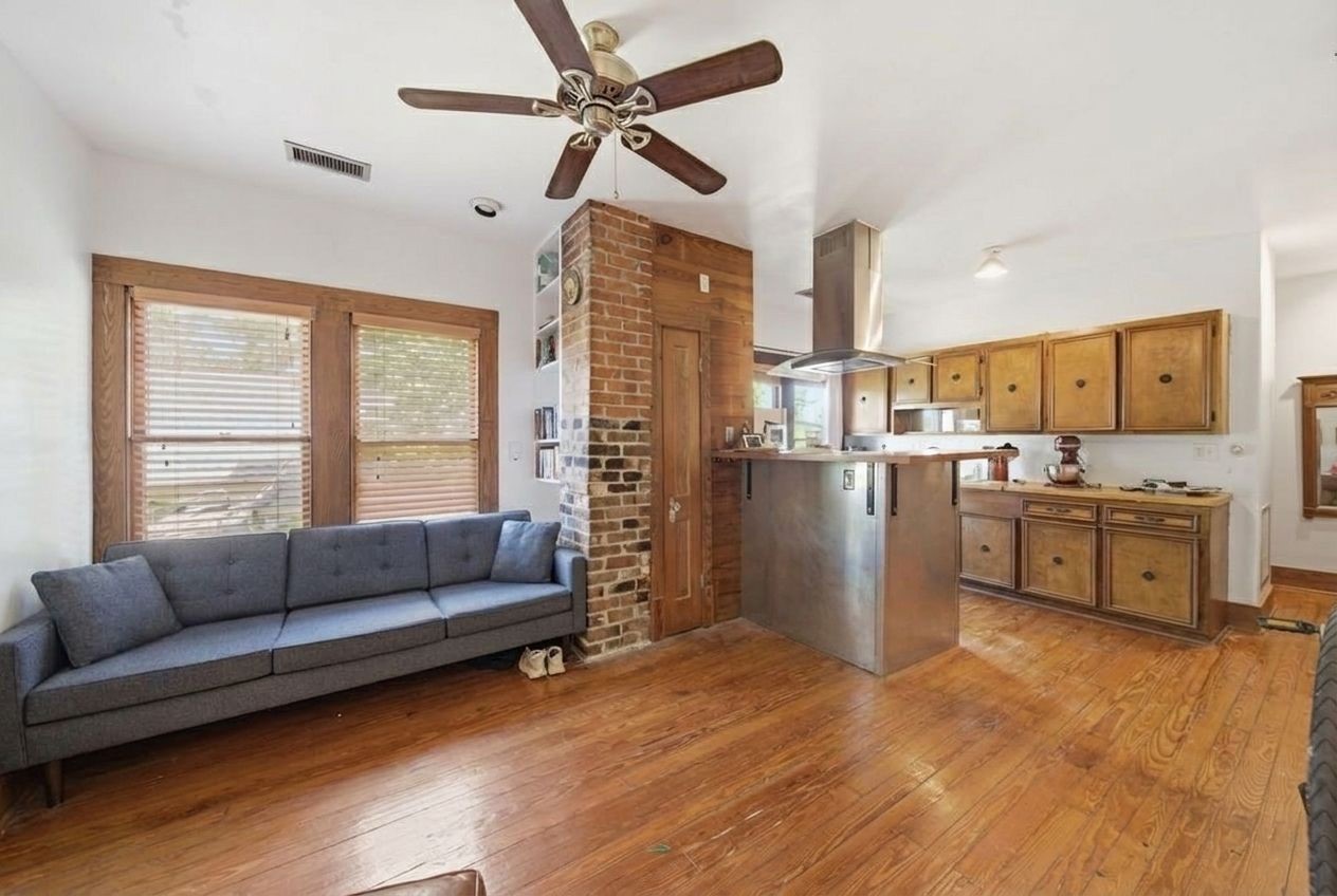 840 Cortlandt Street 8 Property Photo 22