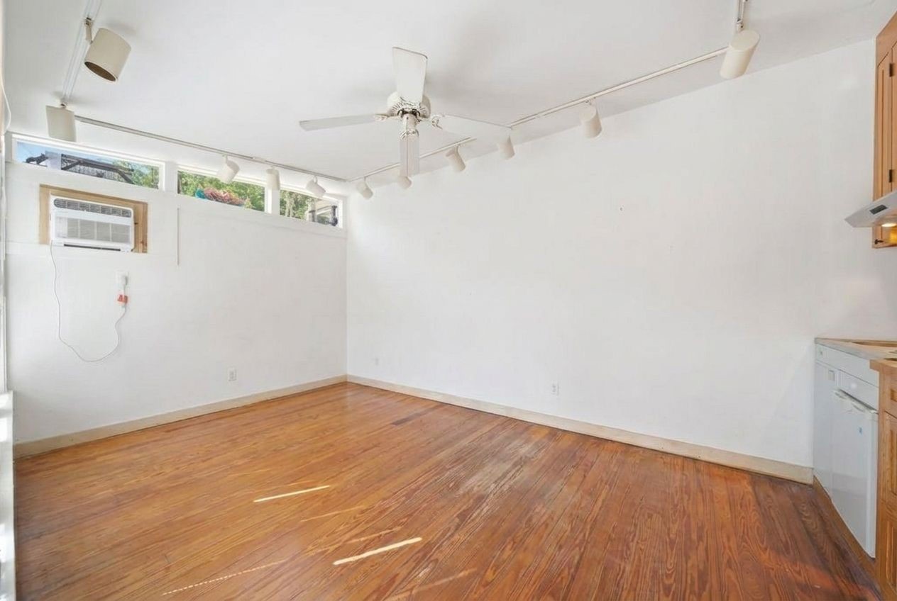840 Cortlandt Street 8 Property Photo 26