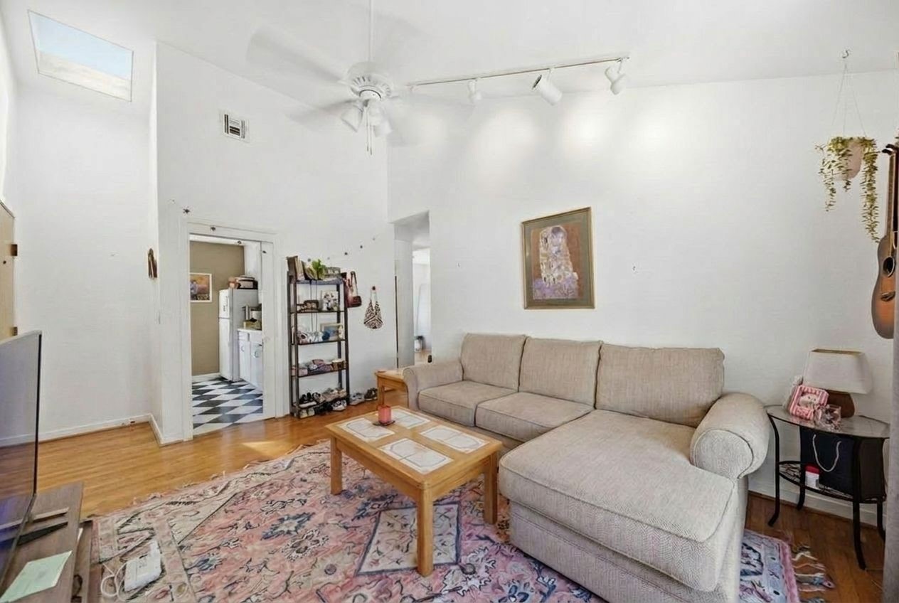 840 Cortlandt Street 8 Property Photo 35