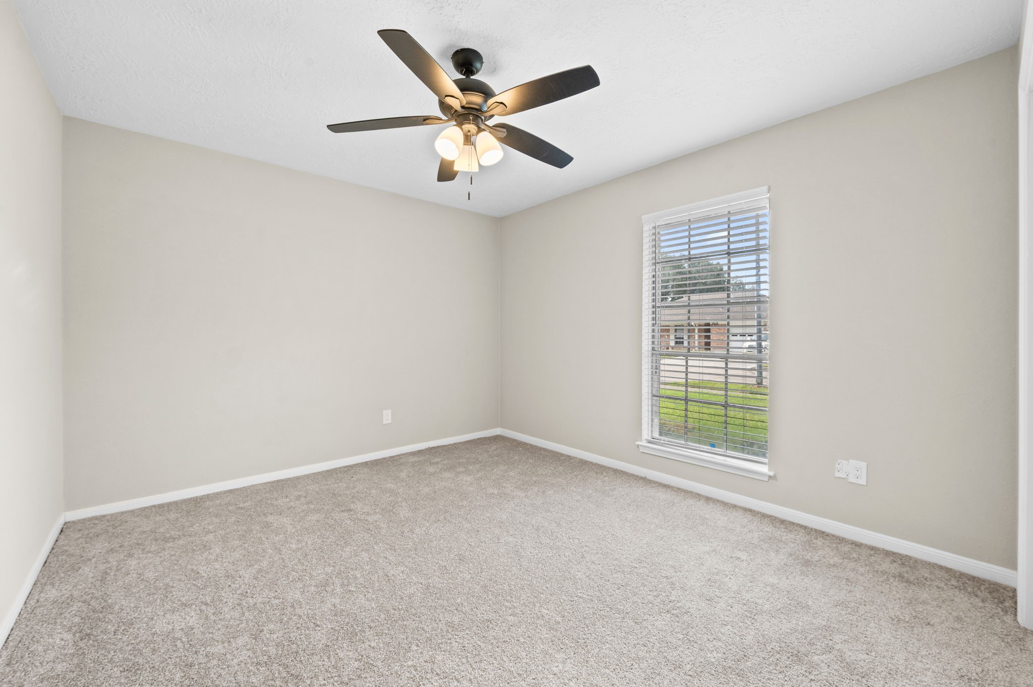 1923 Winding Creek Drive Property Photo 20