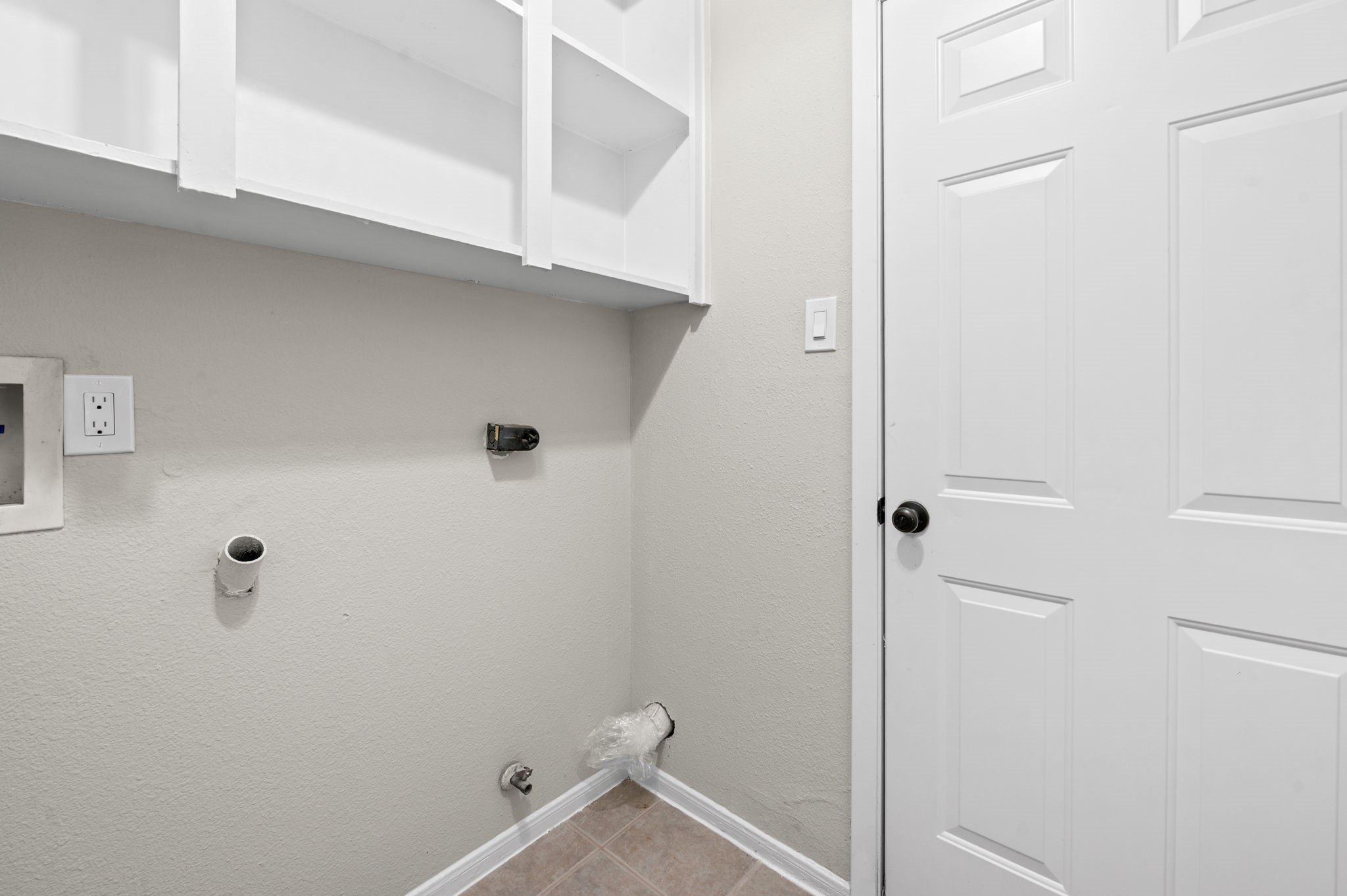 1923 Winding Creek Drive Property Photo 21