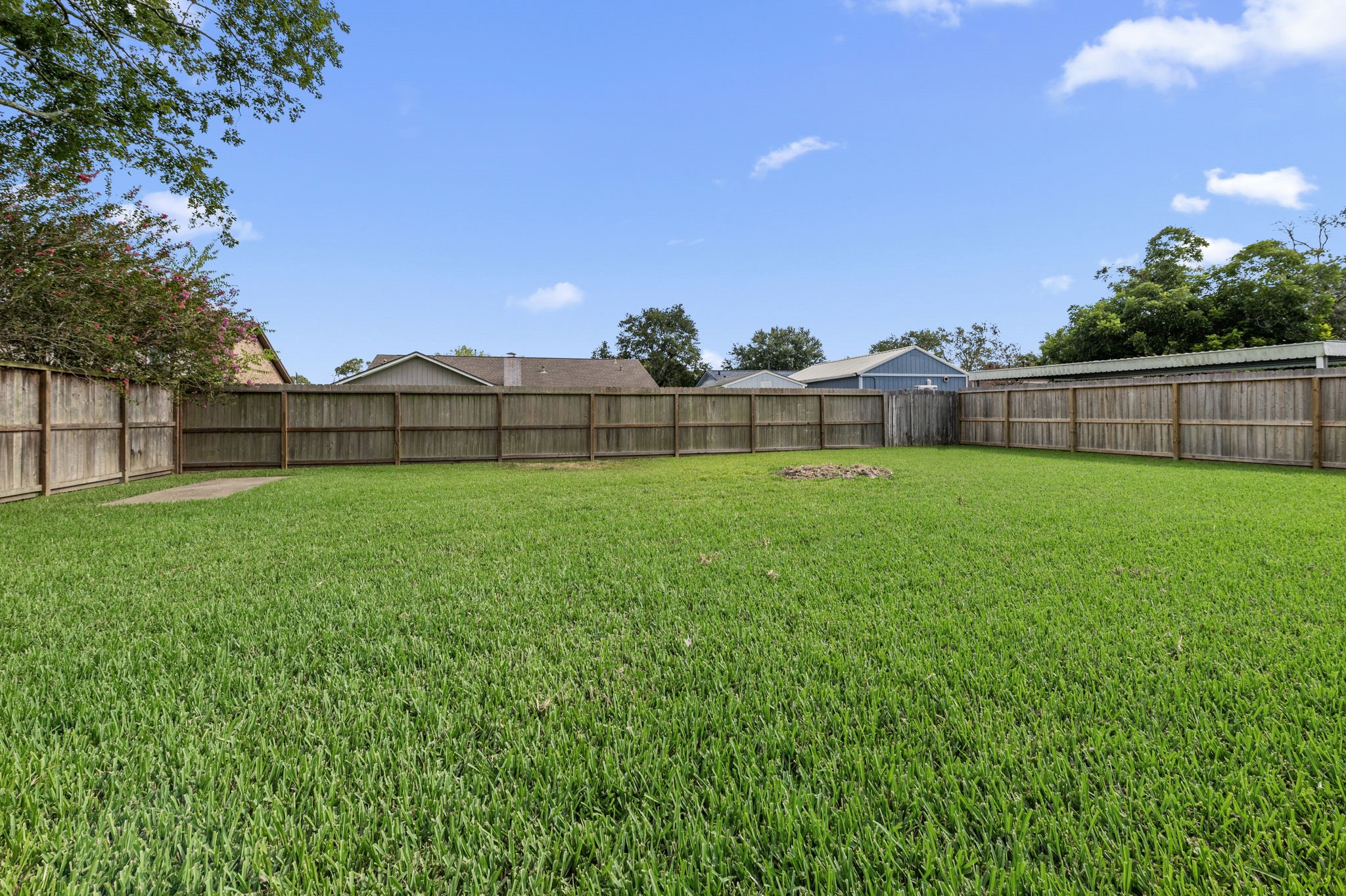 1923 Winding Creek Drive Property Photo 24