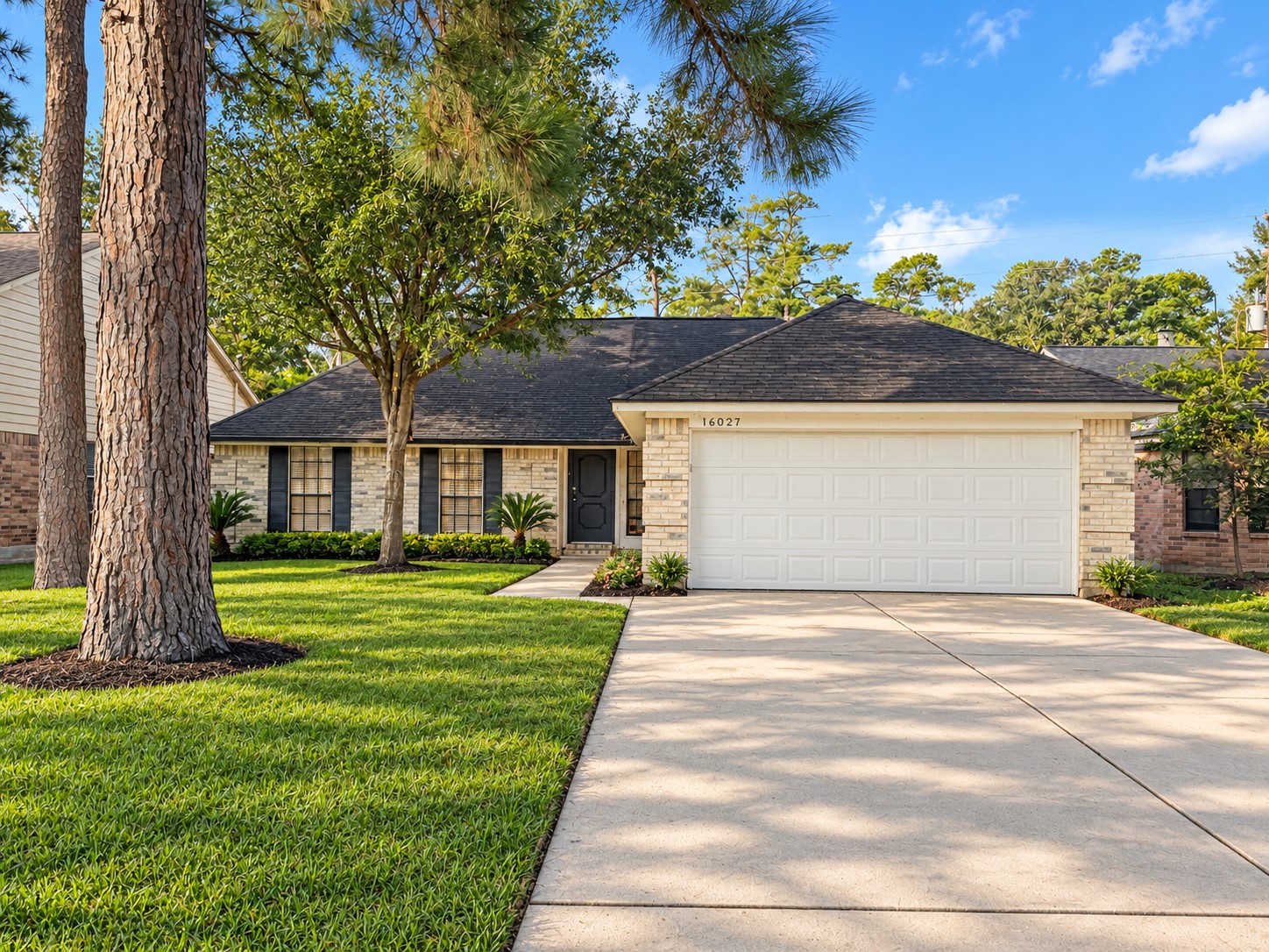 16027 Hollow Rock Drive Property Photo 21