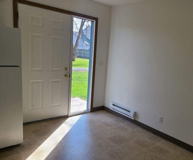 206 Harrison Court Property Photo 3