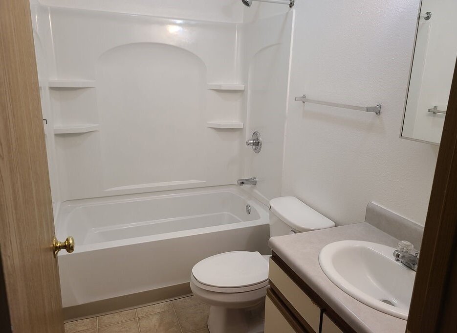 206 Harrison Court Property Photo 8