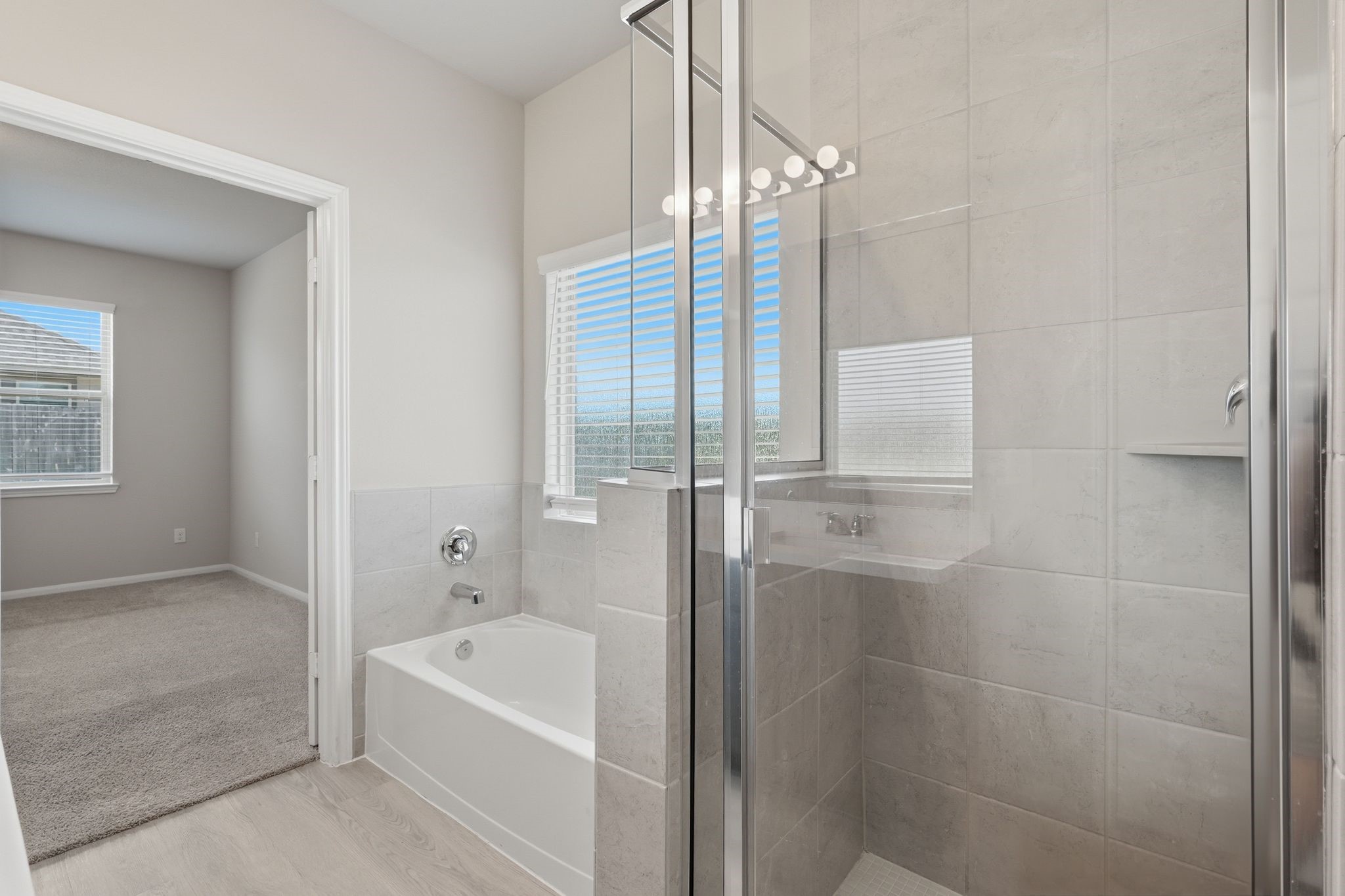 10406 Milford Woods Lane Property Photo 27
