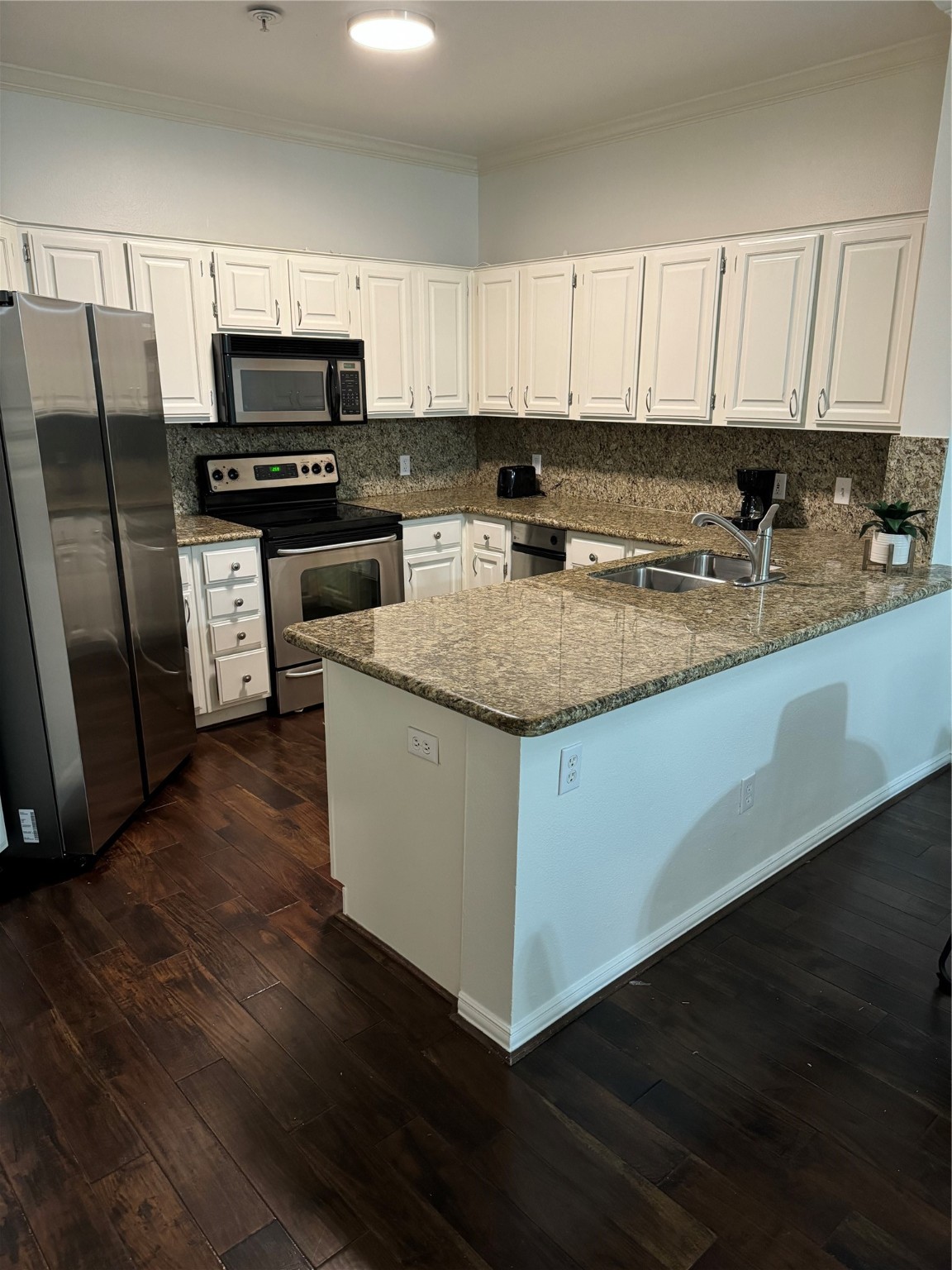2100 Welch Street C205 Property Photo 6