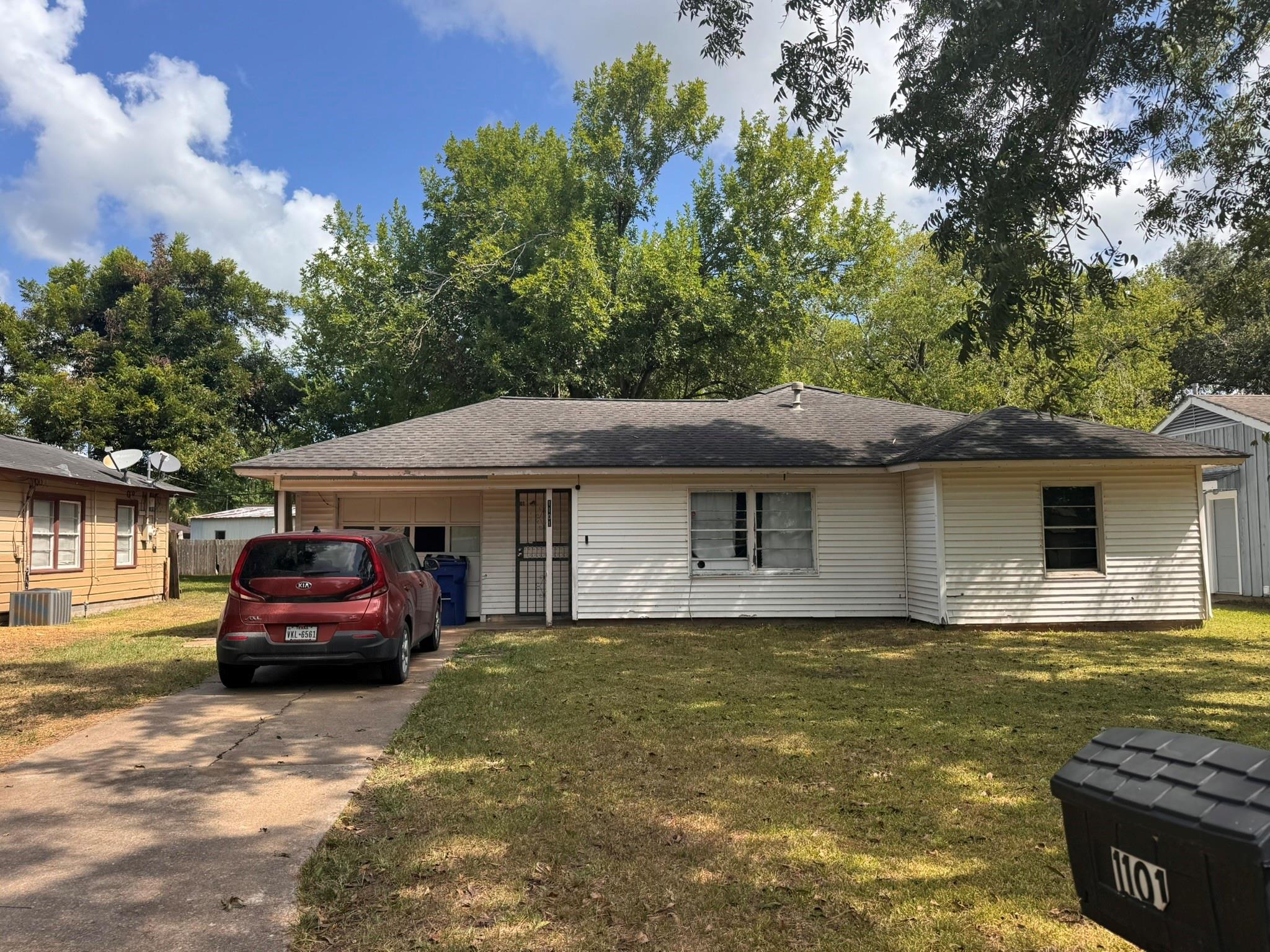 1101 Southampton Dr, Angleton Tx 77515 Property Photo 1