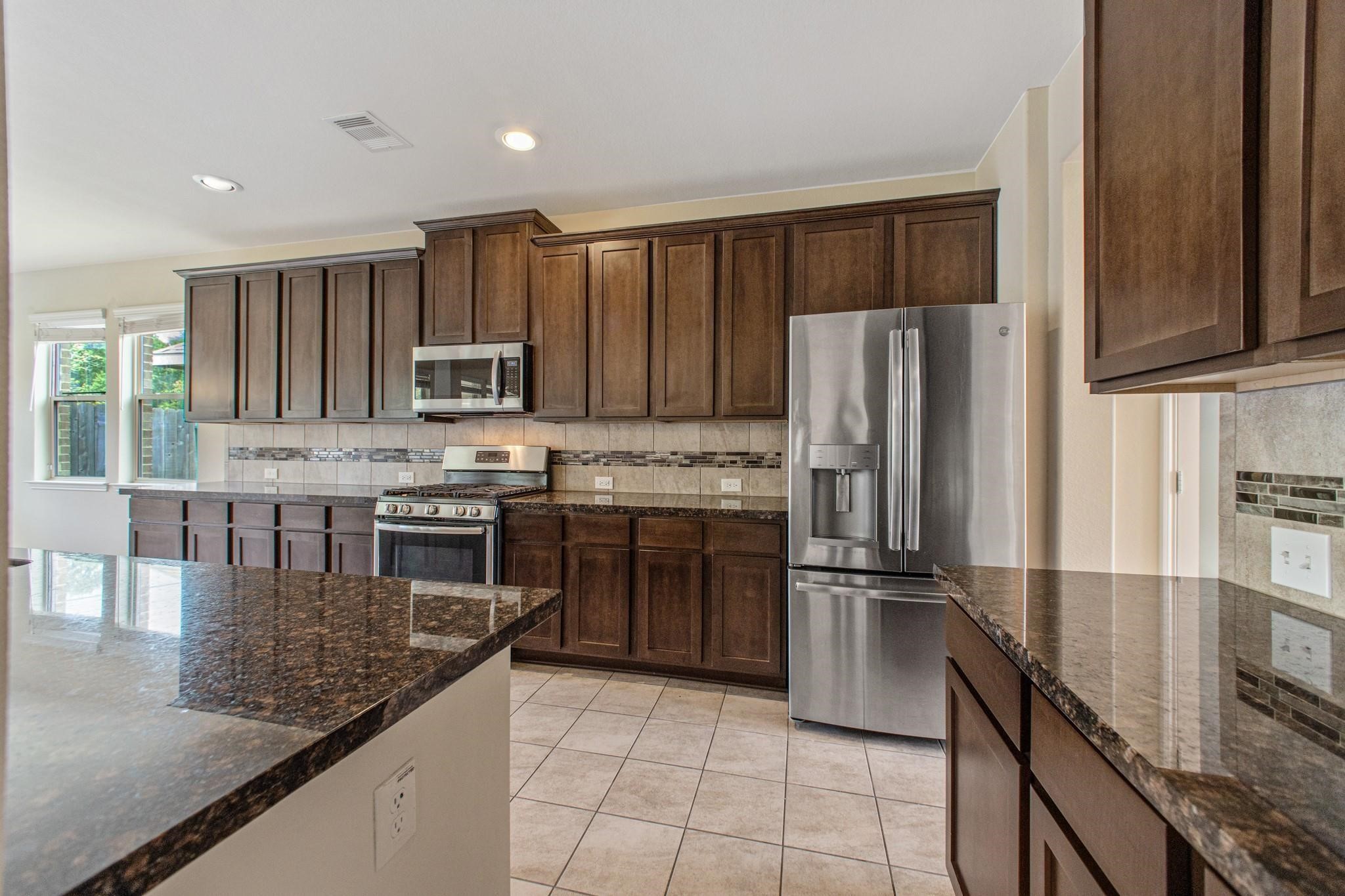431 American Black Bear Drive Property Photo 8